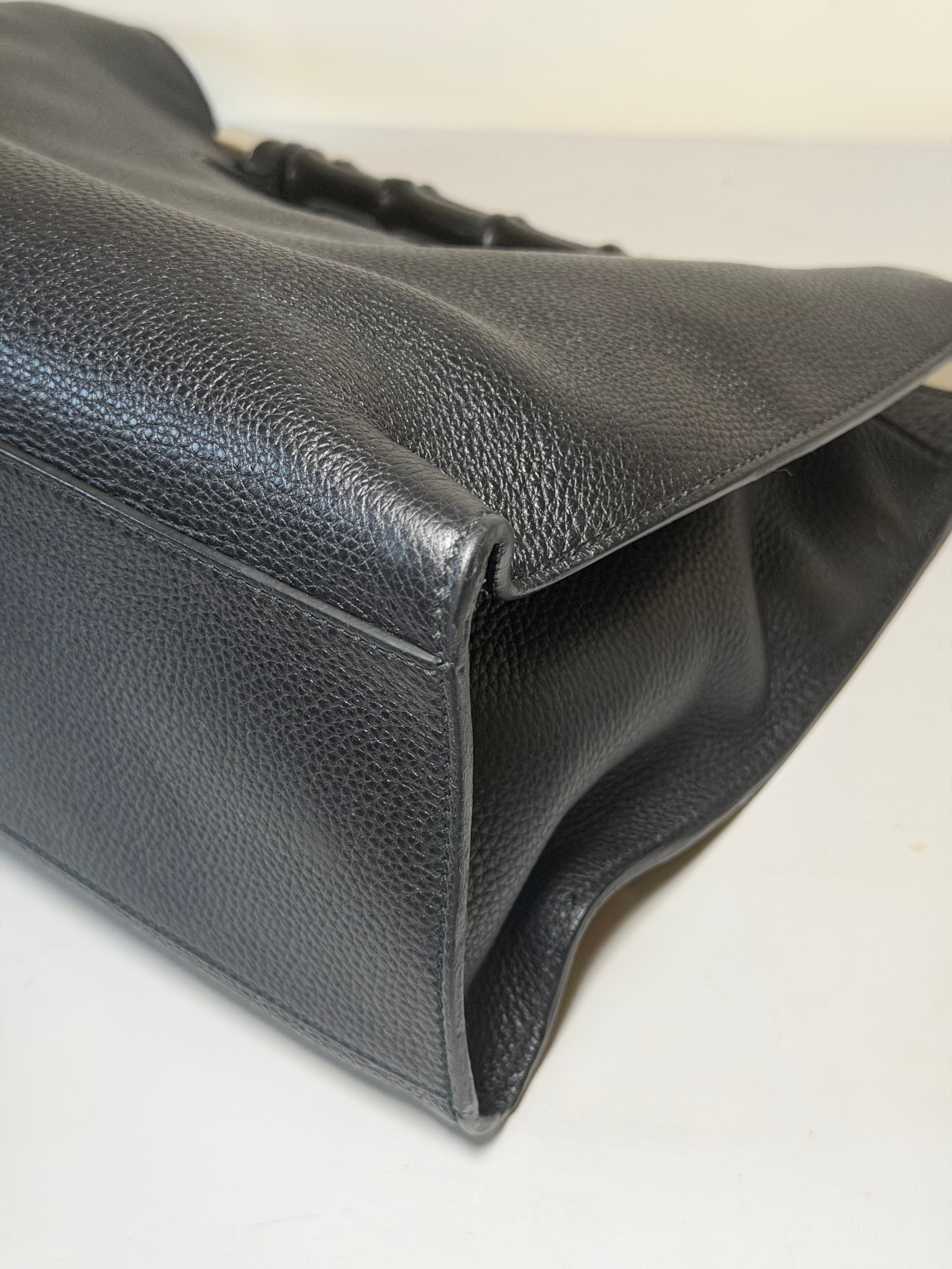 Borsa a Mano Gucci Bamboo Daily in Pelle Nera Martellata
