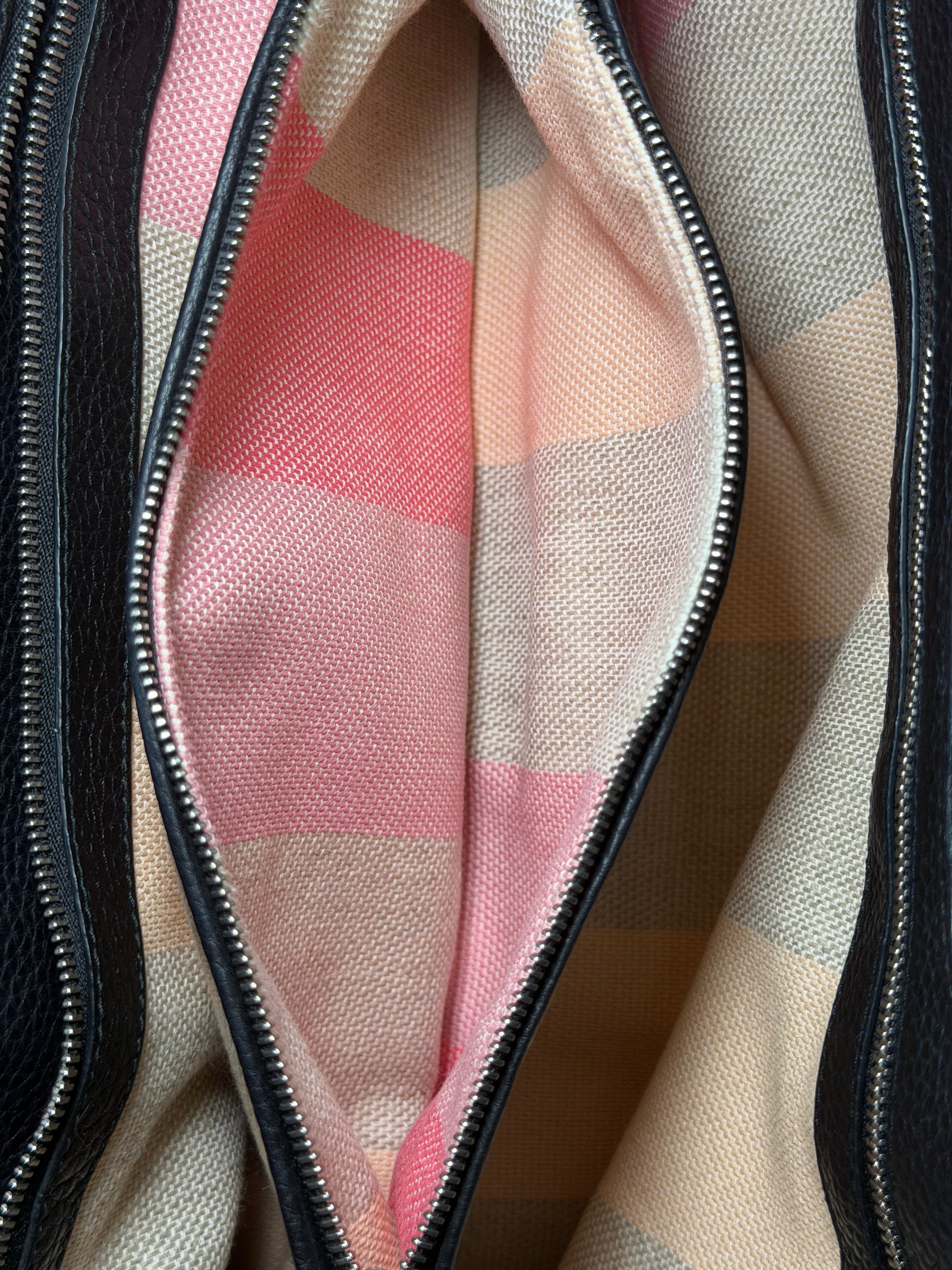 Borsa a Mano Gucci Bamboo Daily in Pelle Nera Martellata