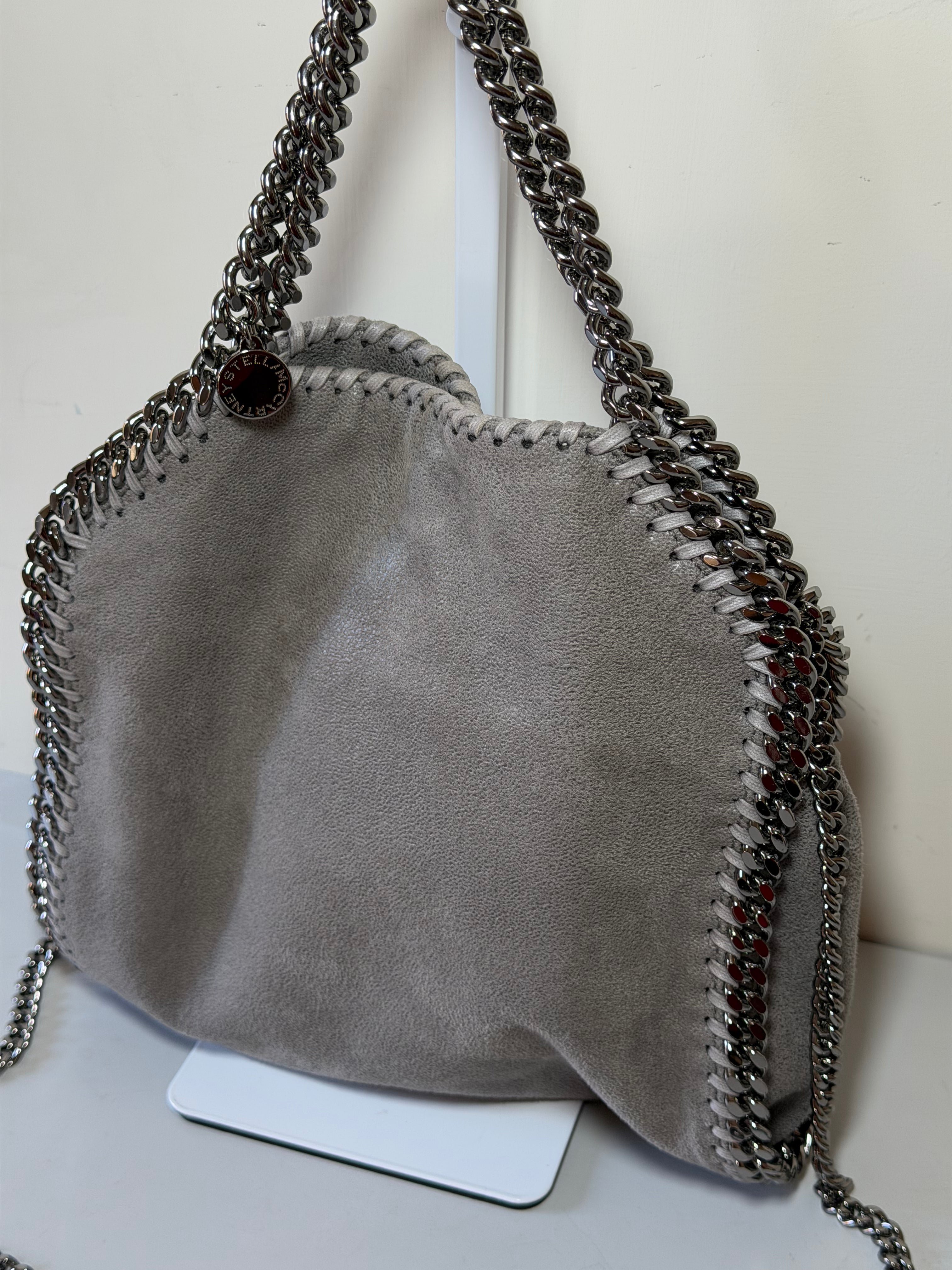 Borsa Stella McCartney Falabella in Ecopelle di Colore Grigio