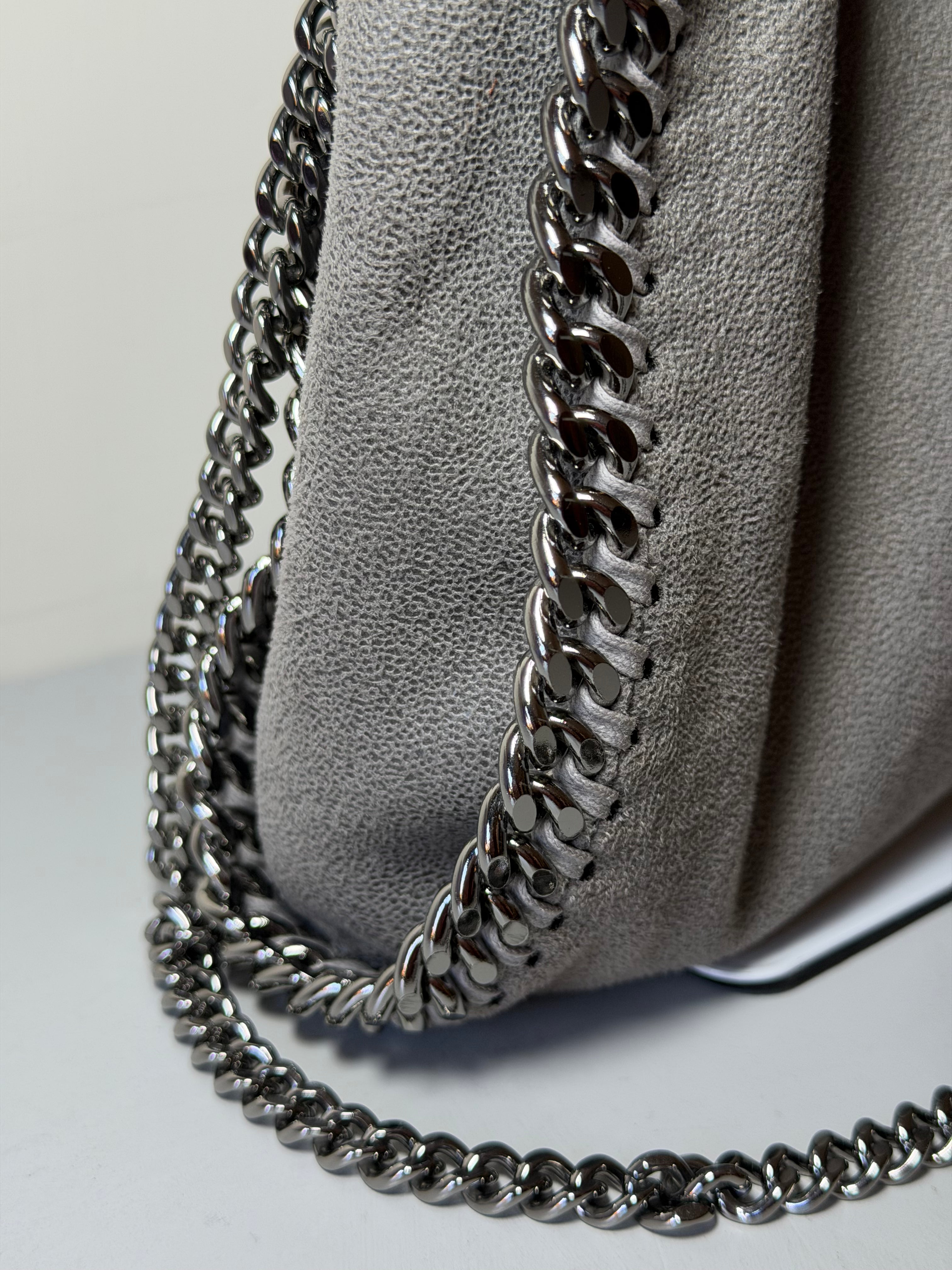 Borsa Stella McCartney Falabella in Ecopelle di Colore Grigio