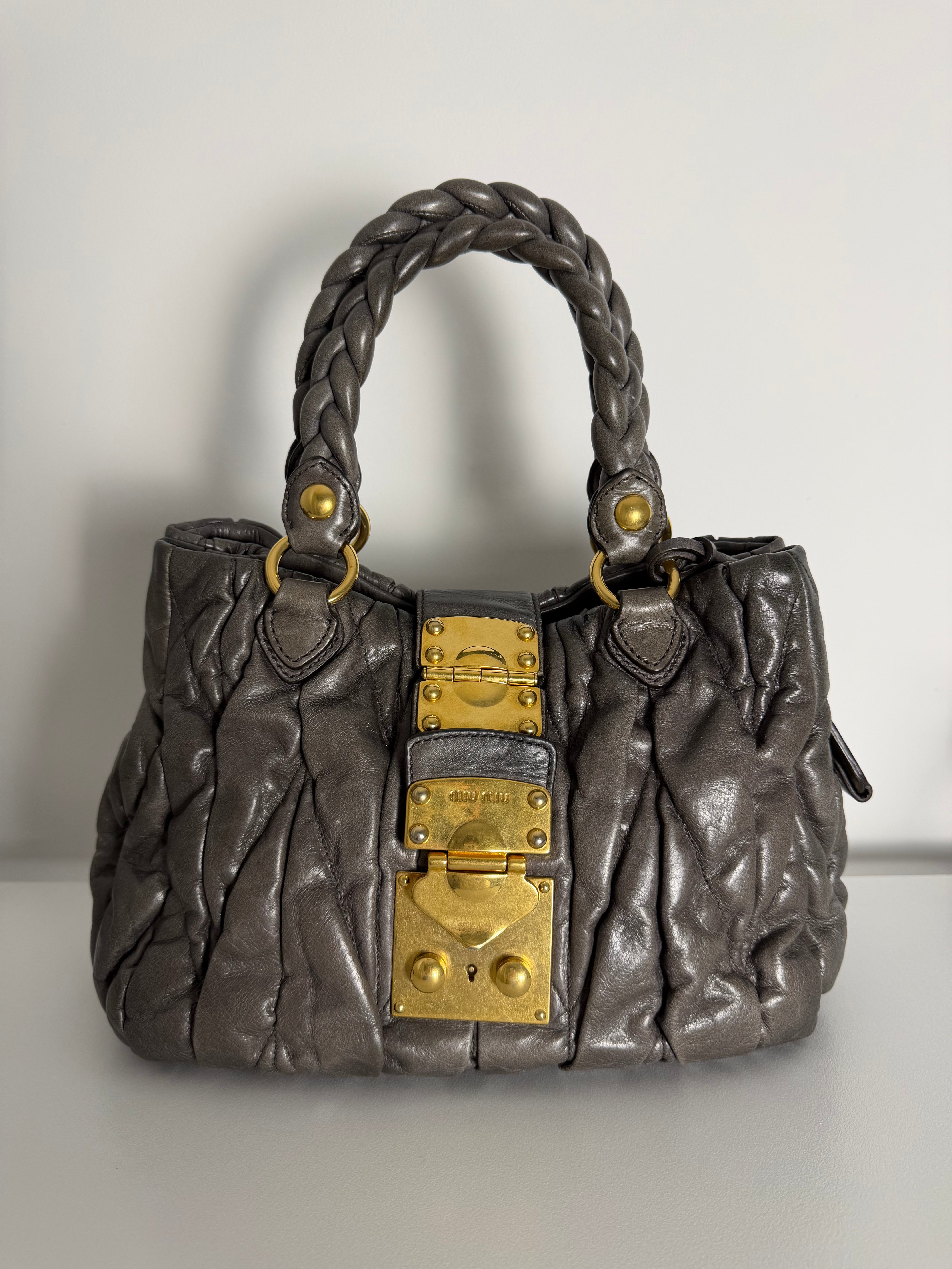 Borsa Miu Miu Matelassé 2 Way in Pelle Grigia