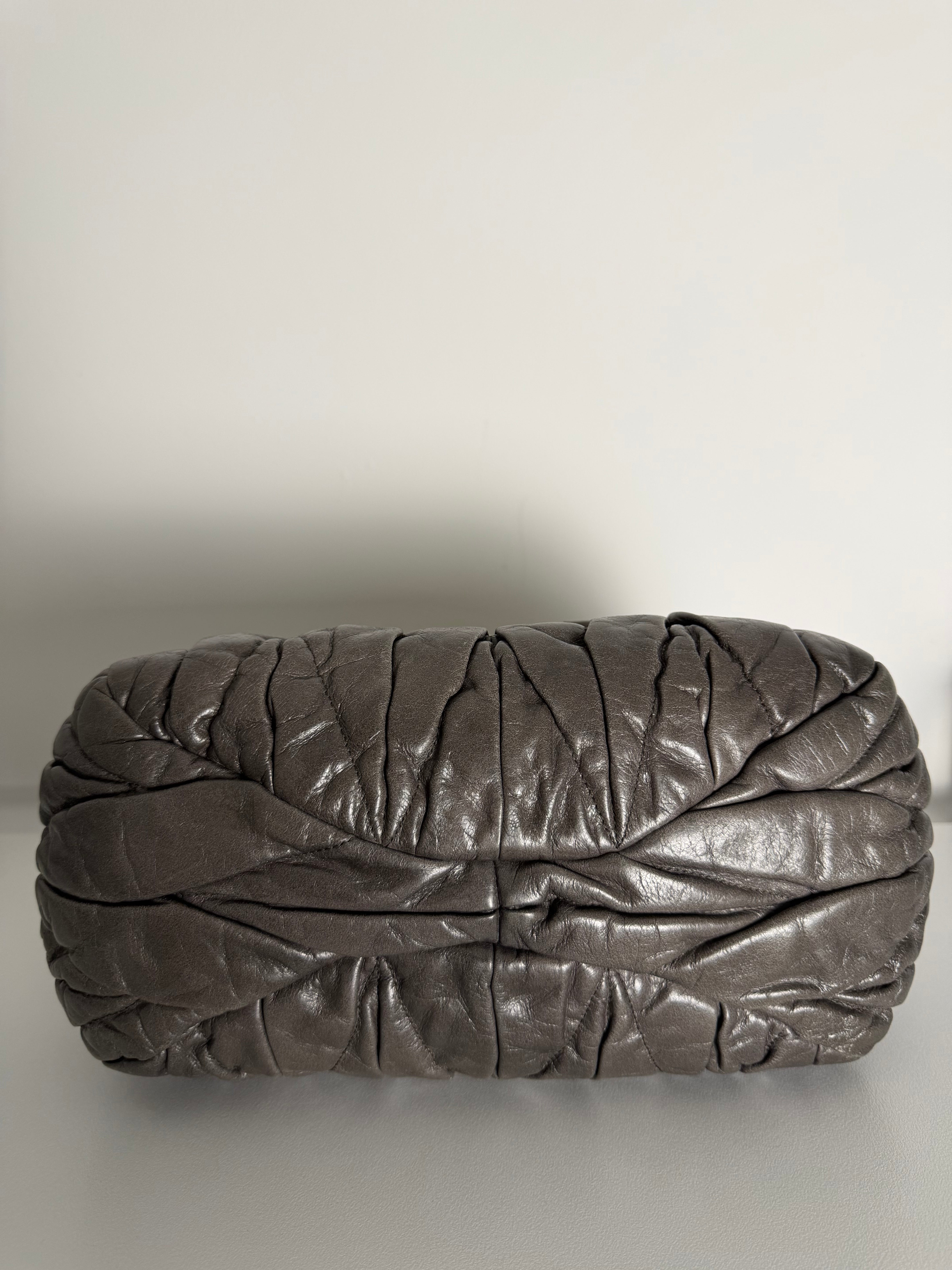 Borsa Miu Miu Matelassé 2 Way in Pelle Grigia
