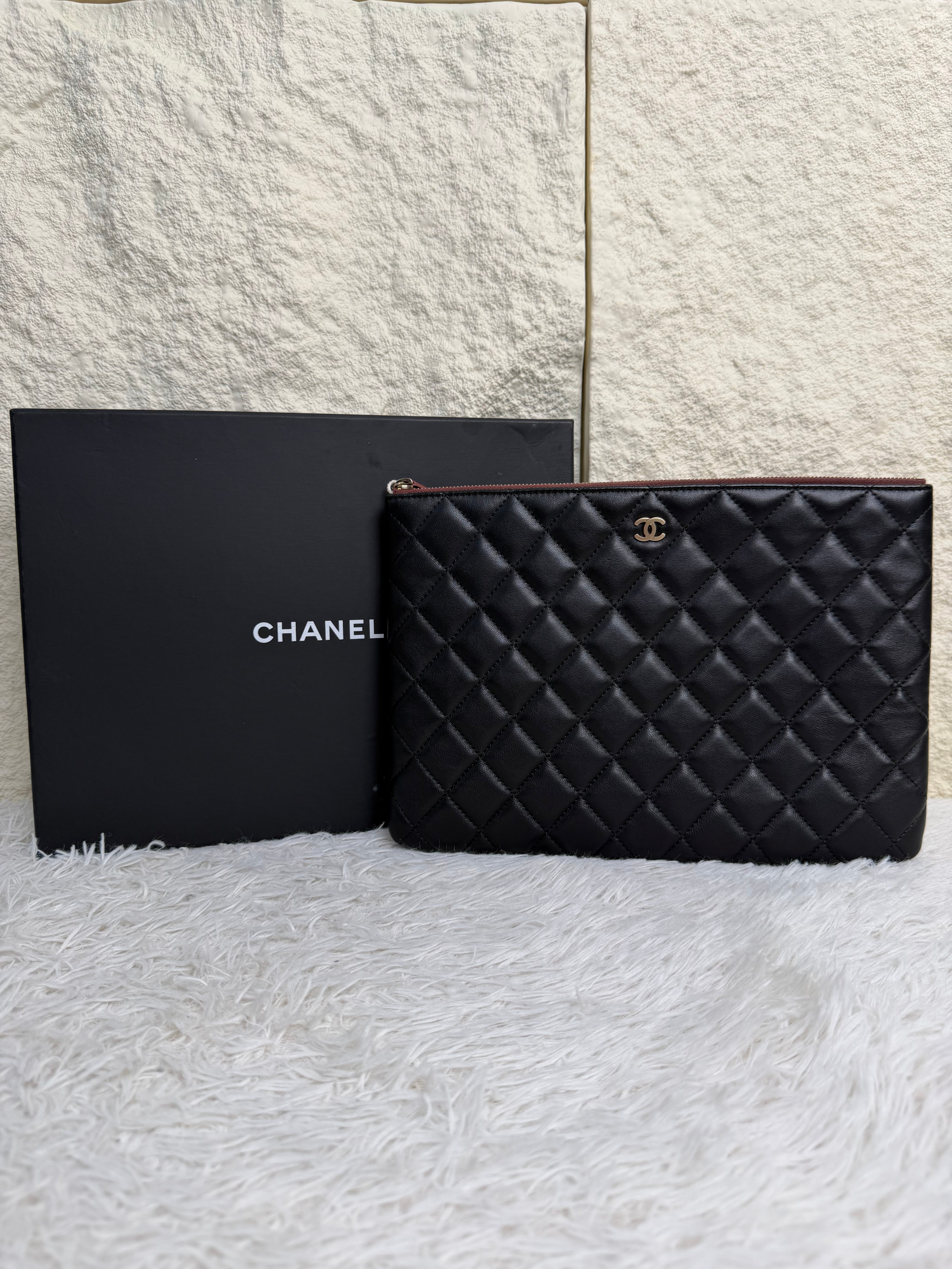 Pochette Chanel in Pelle Nera