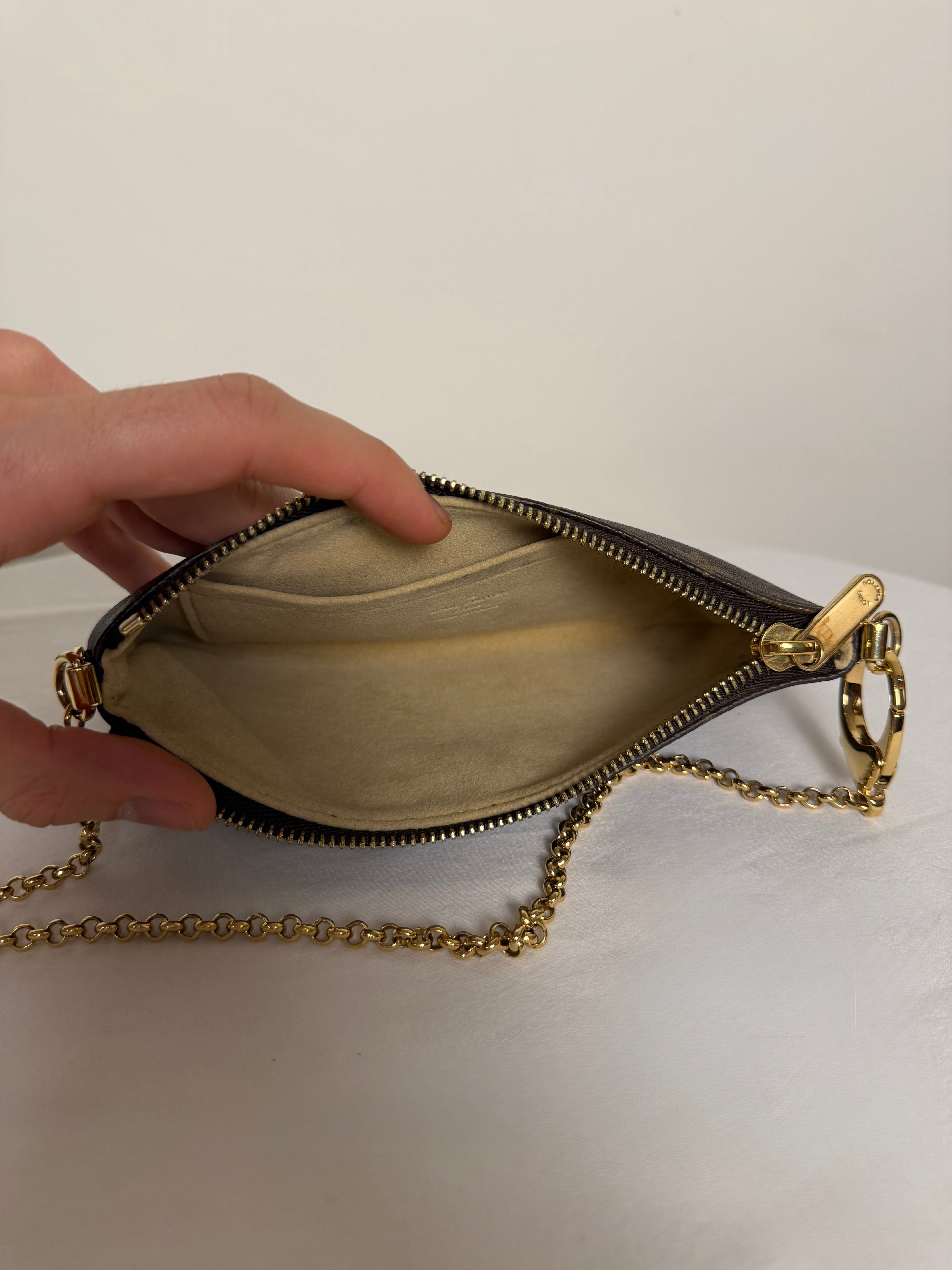 Louis Vuitton Pochette Accessoires