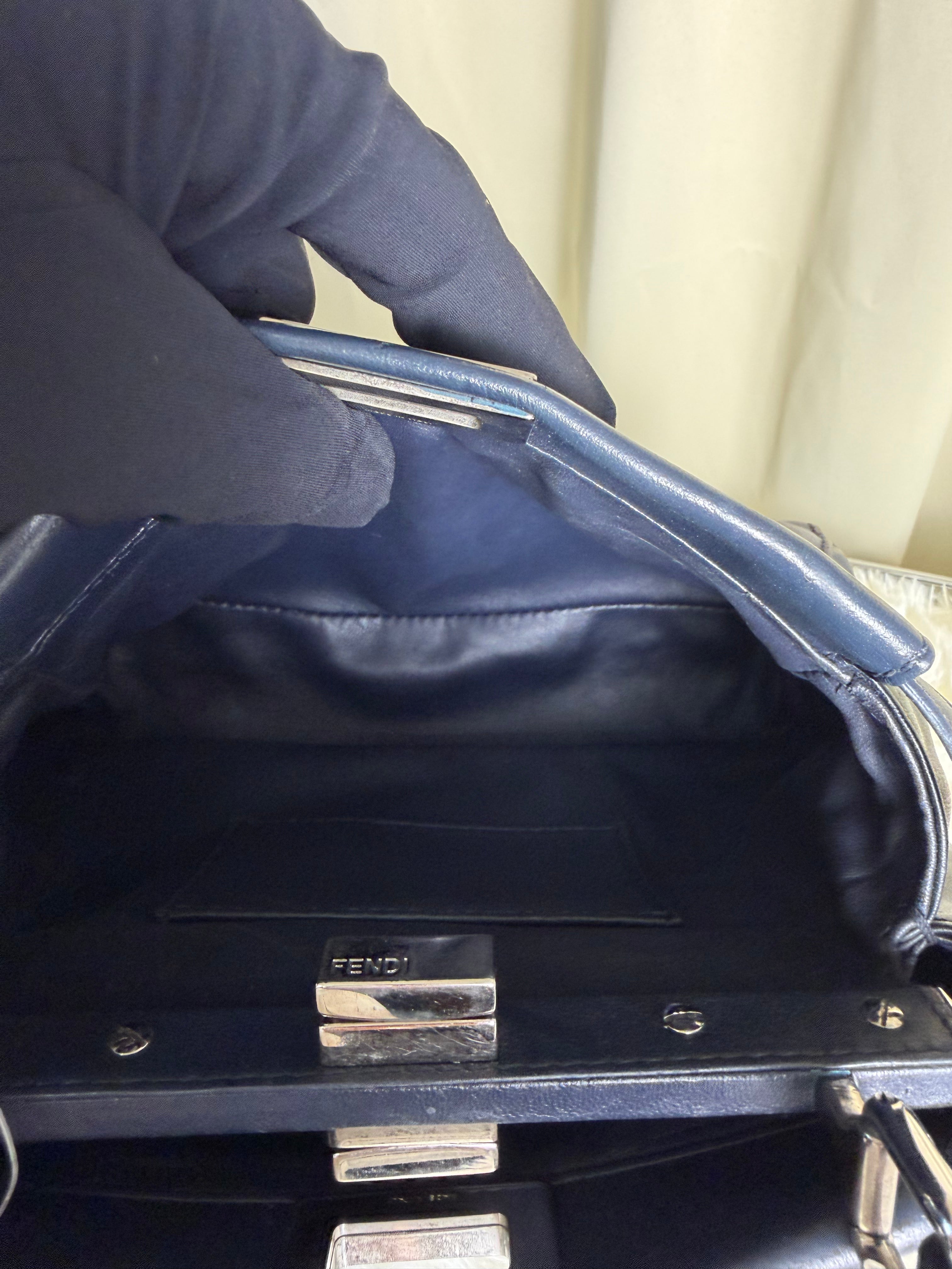 Borsa Fendi Peekaboo Mini in Pelle Blu