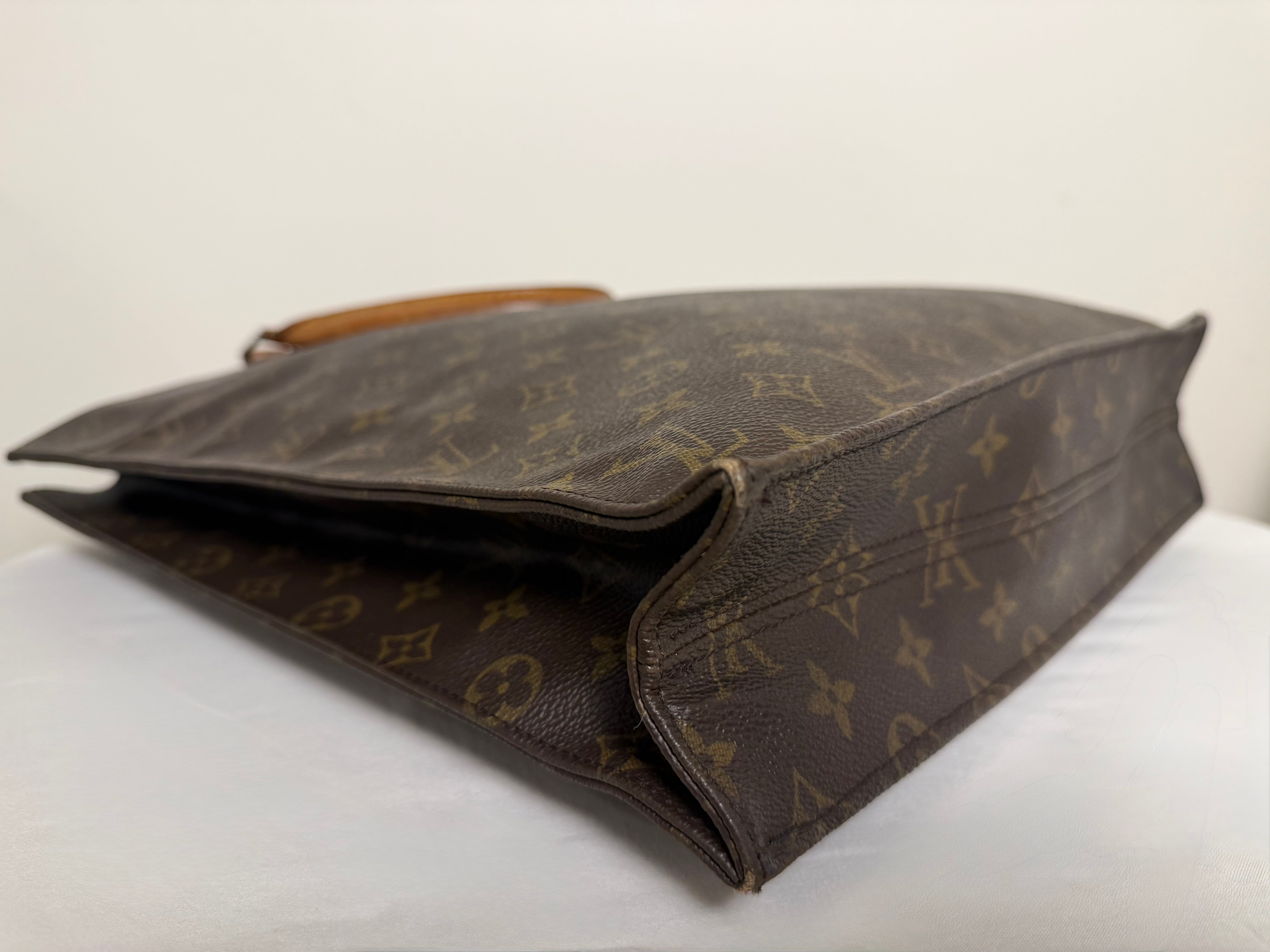 Louis Vuitton Sac Plat