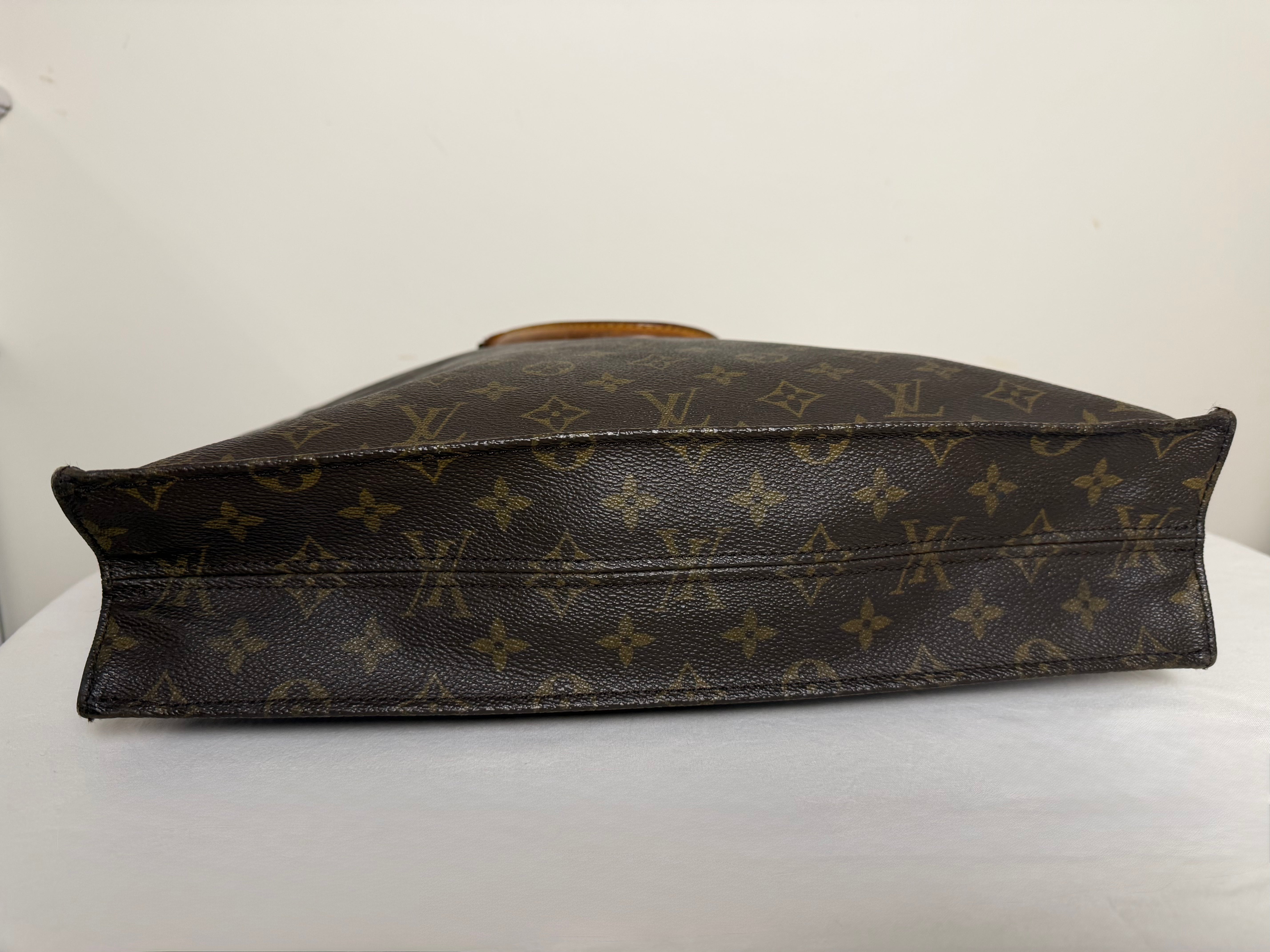 Louis Vuitton Sac Plat