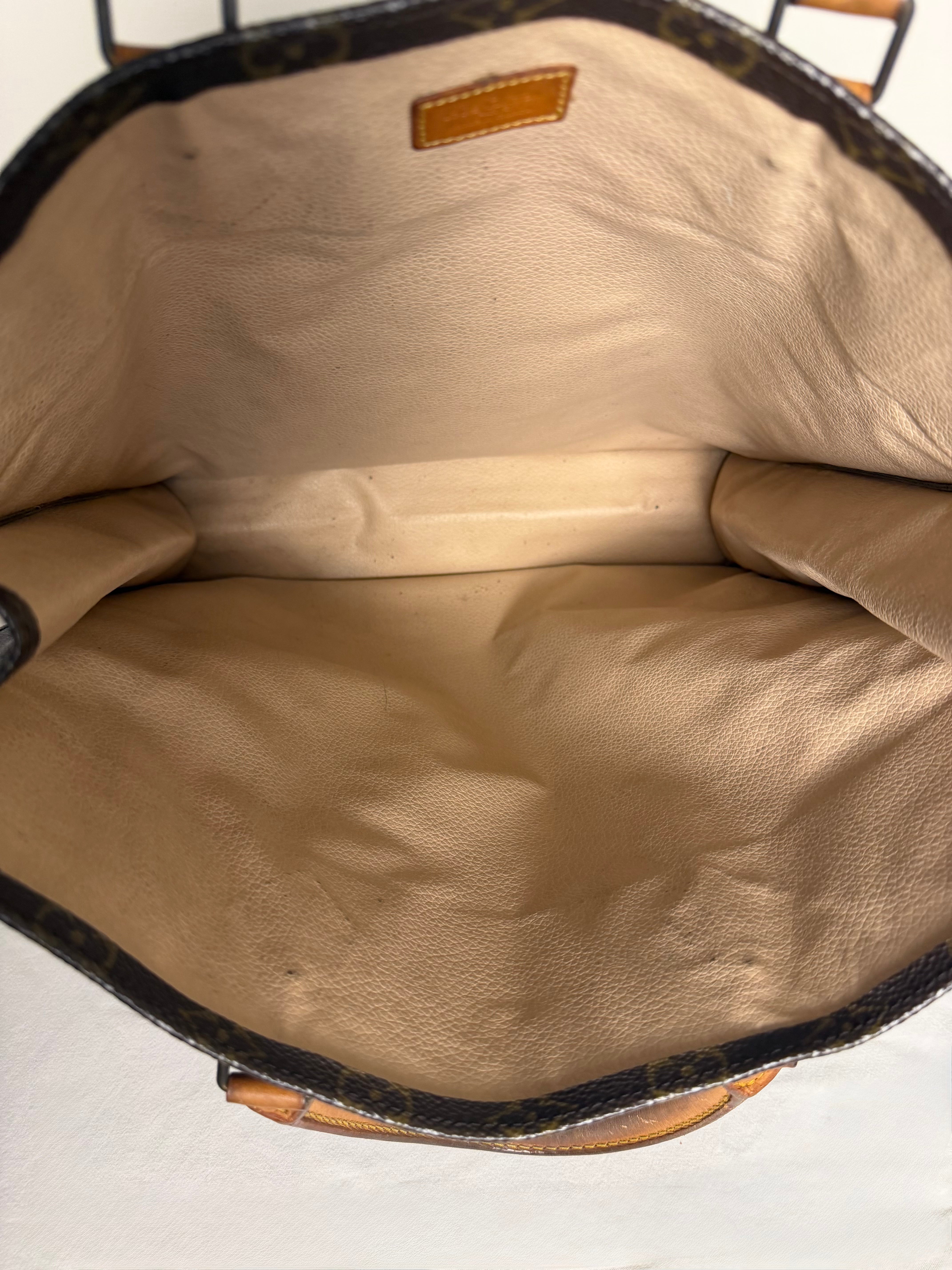 Louis Vuitton Sac Plat