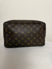 Trousse Louis Vuitton Monogram Toilette 28