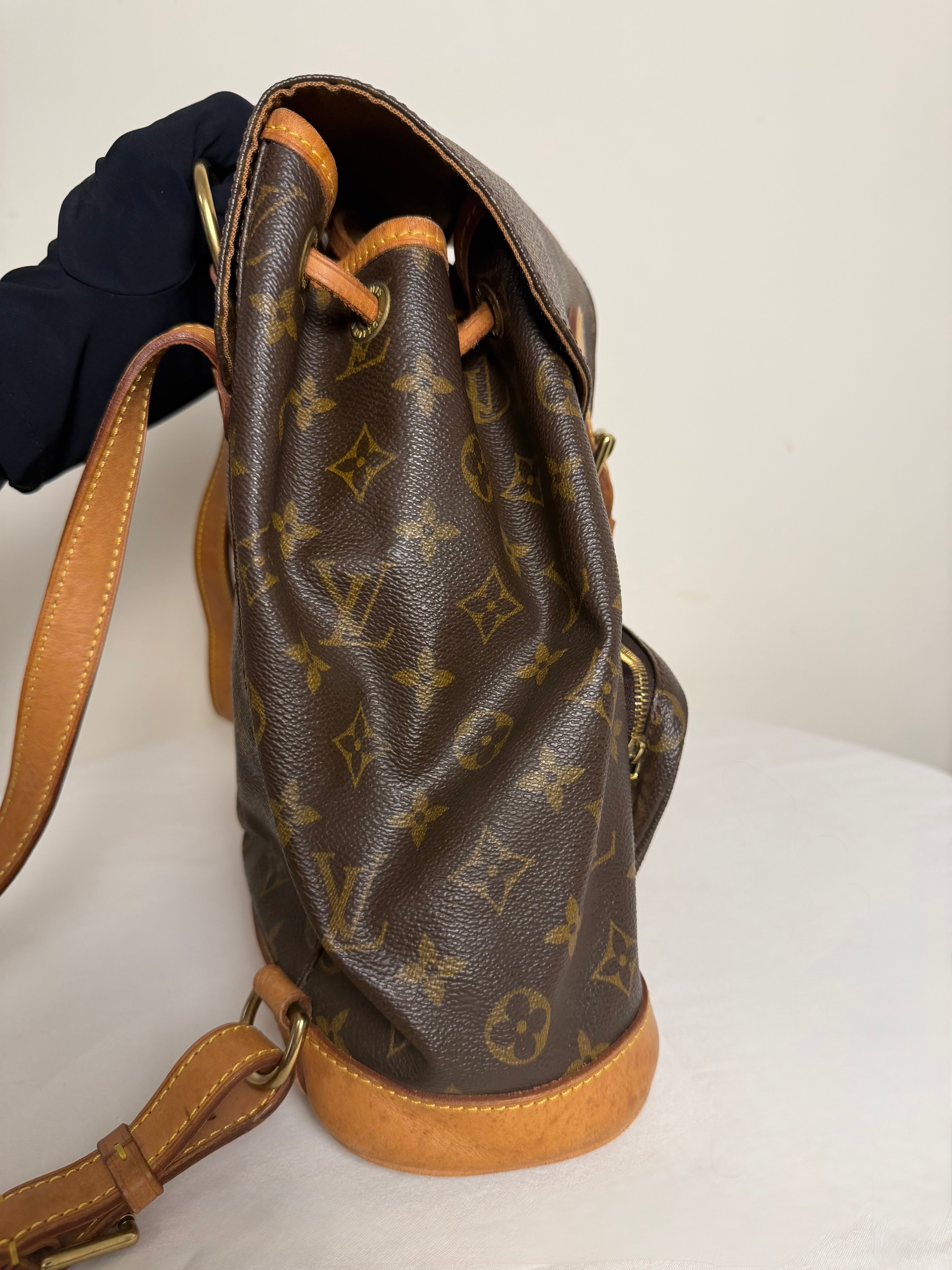Louis Vuitton Montsouris in tela Monogram