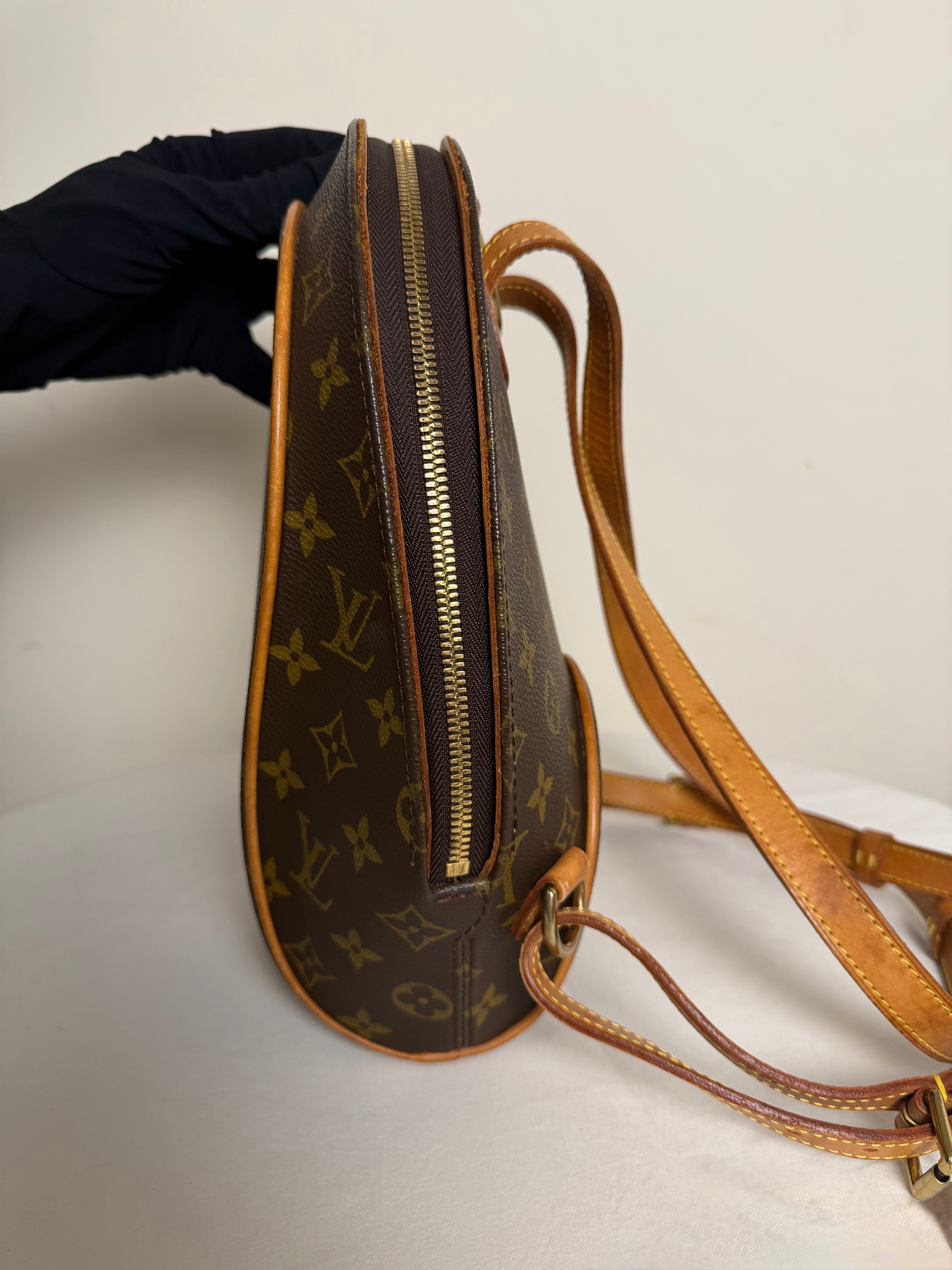 Louis Vuitton Ellipse in Tela Monogram