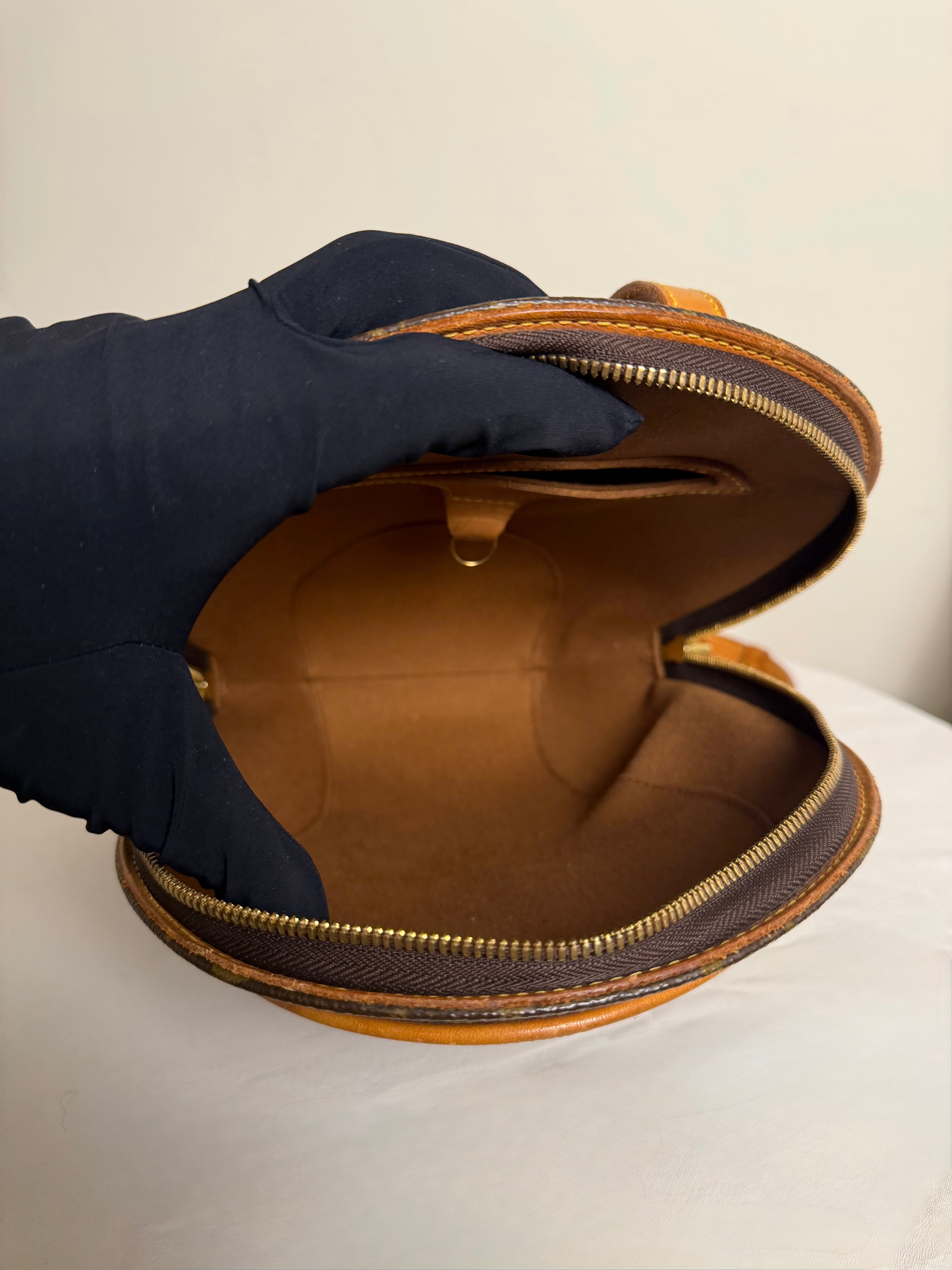 Louis Vuitton Ellipse in Tela Monogram