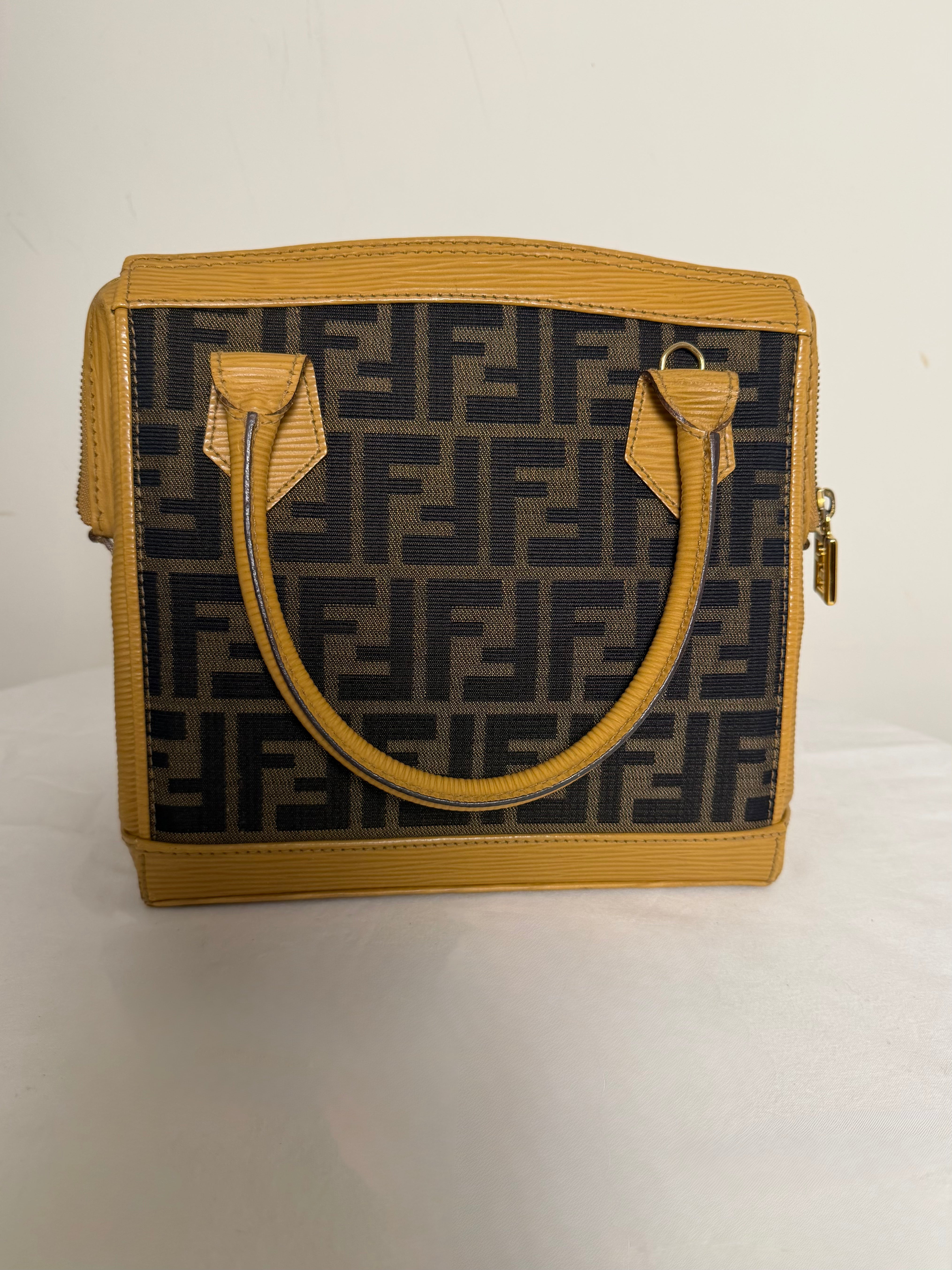 Fendi in canvas Zucca