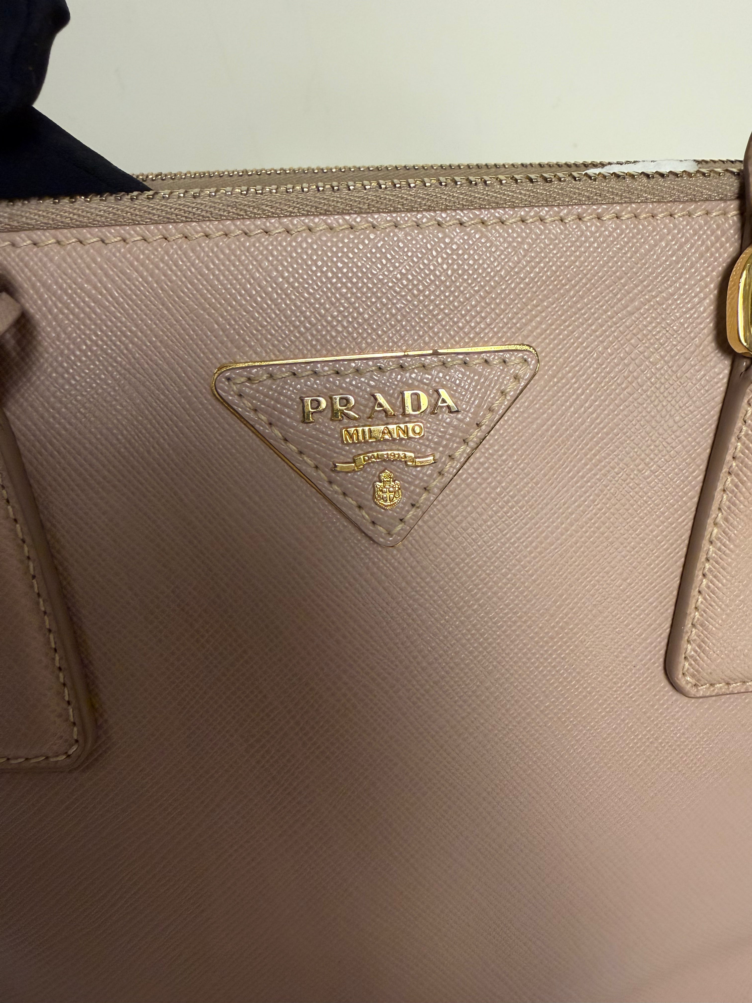 Prada Galleria in pelle Saffiano