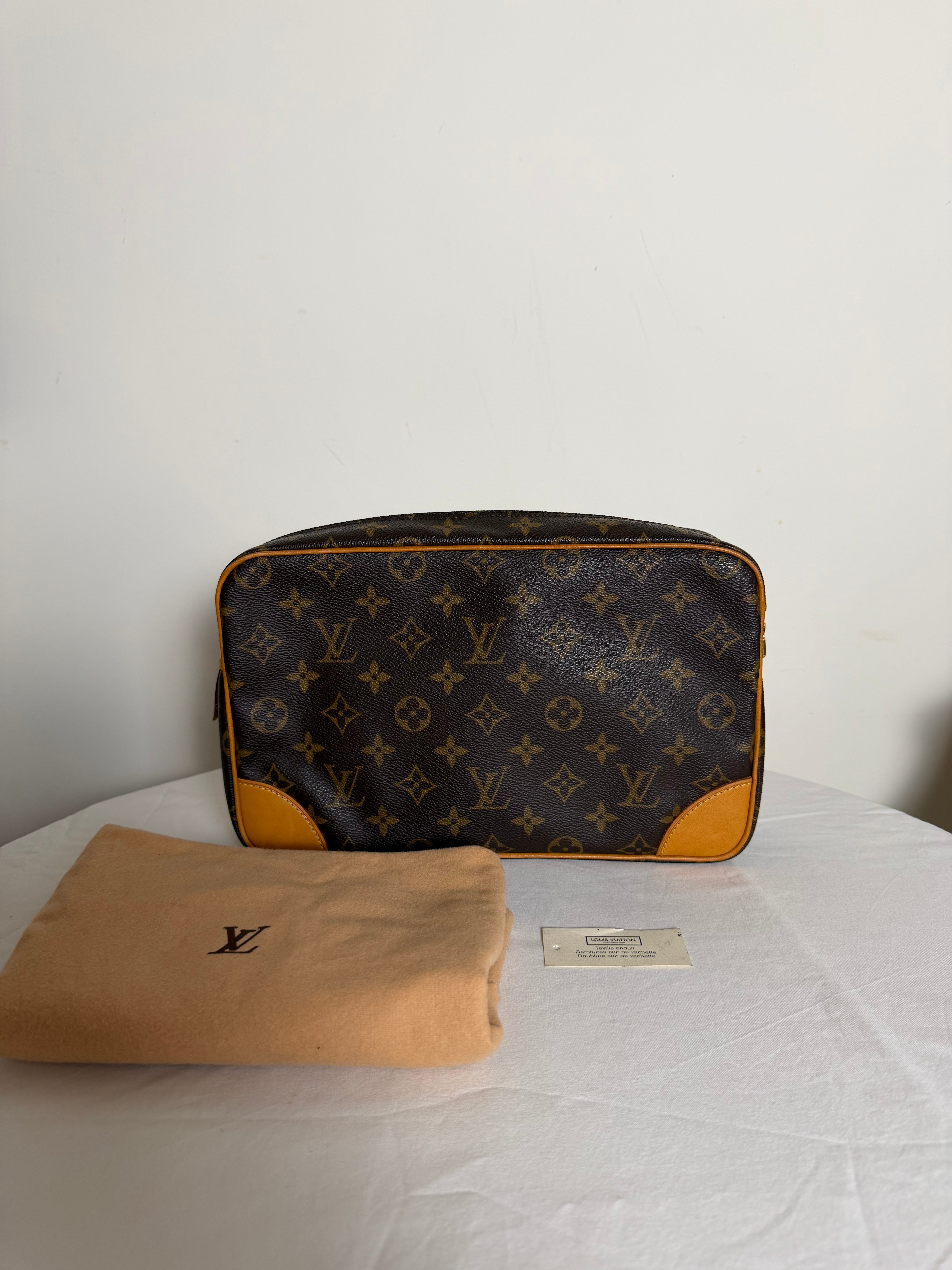 Pouch Louis Vuitton Trocadero