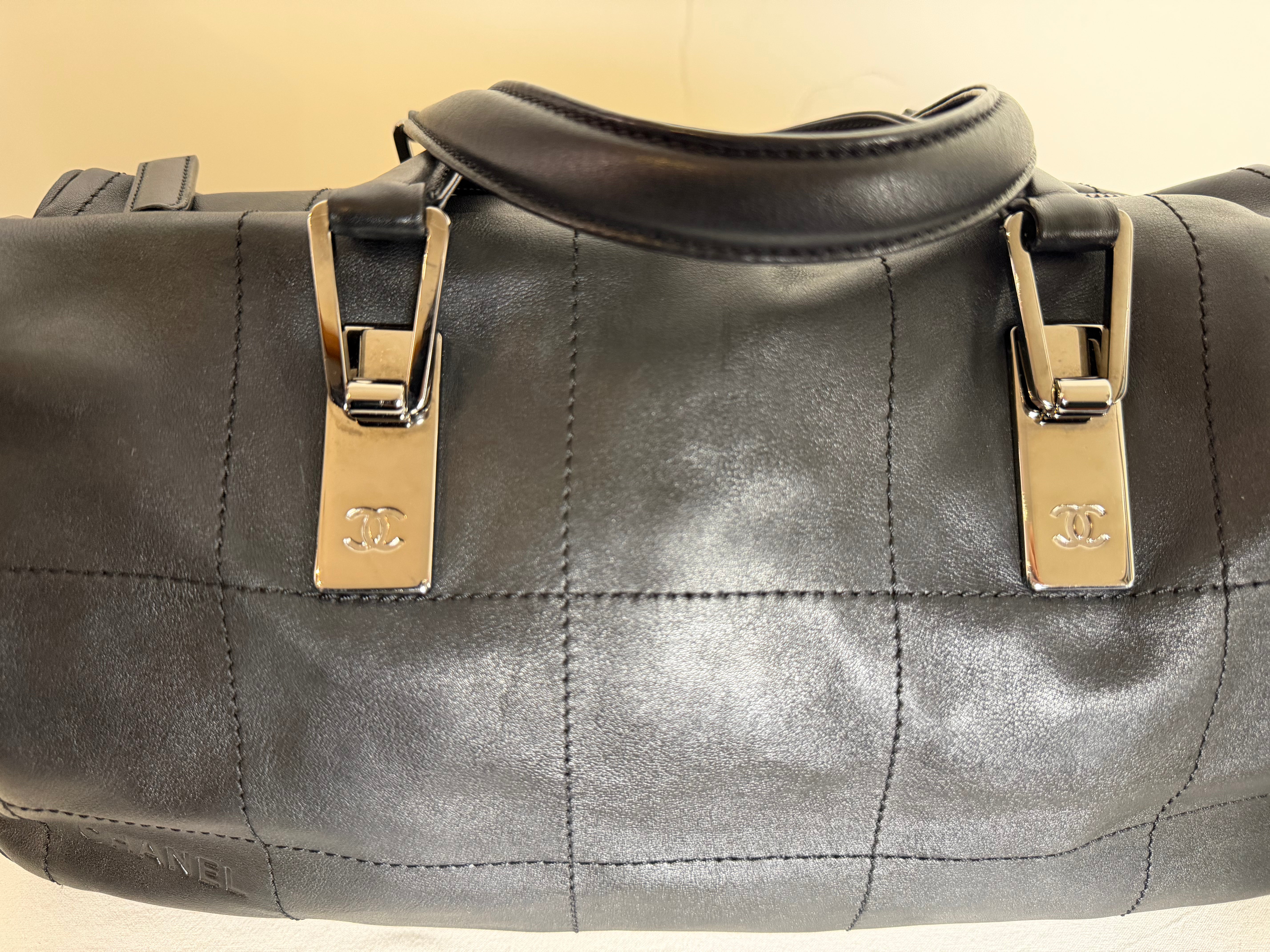 Chanel Boston Bowling Bag in Pelle