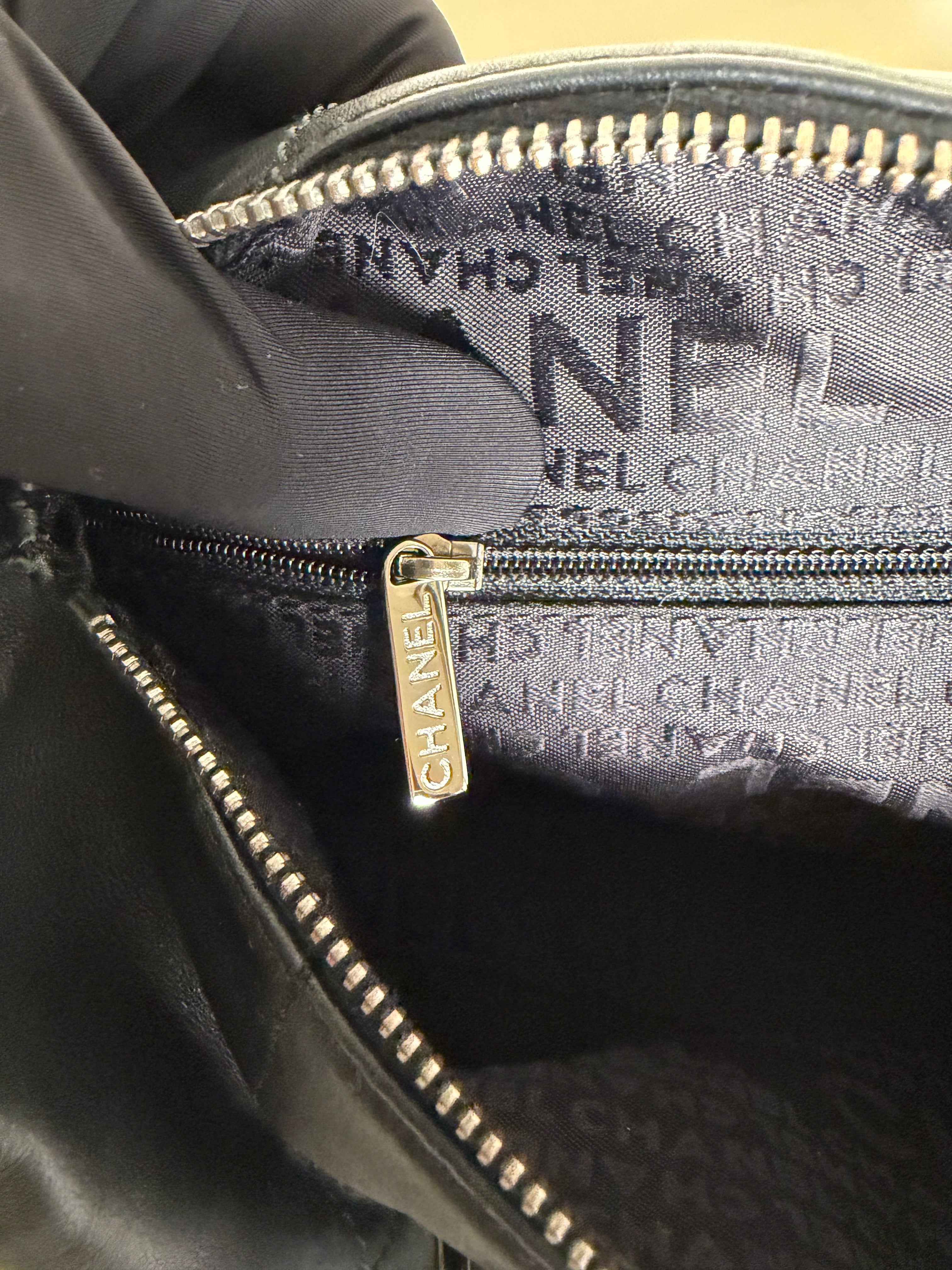 Chanel Boston Bowling Bag in Pelle