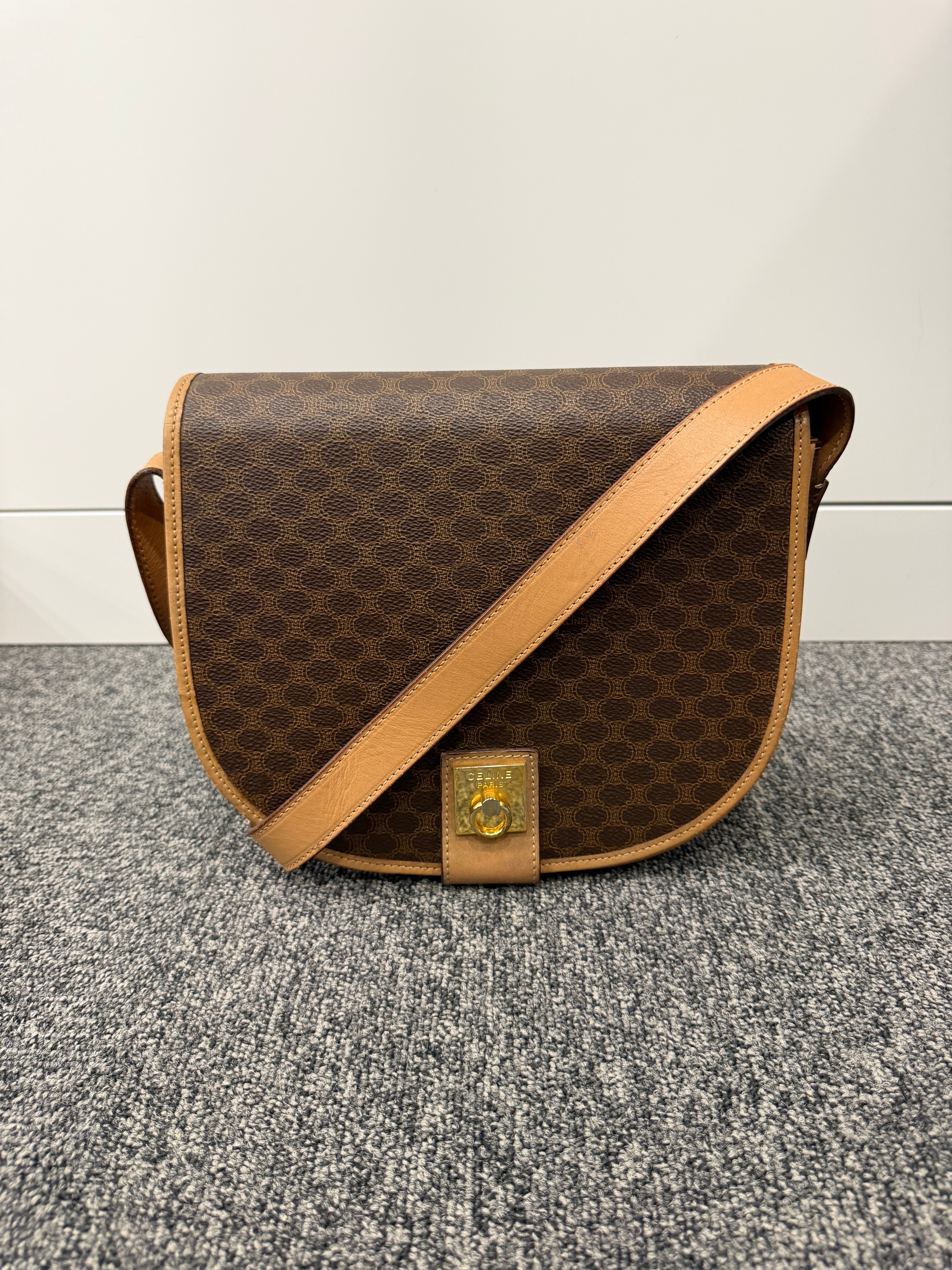 Borsa a Tracolla Vintage Celine con Iconico Motivo Macadam
