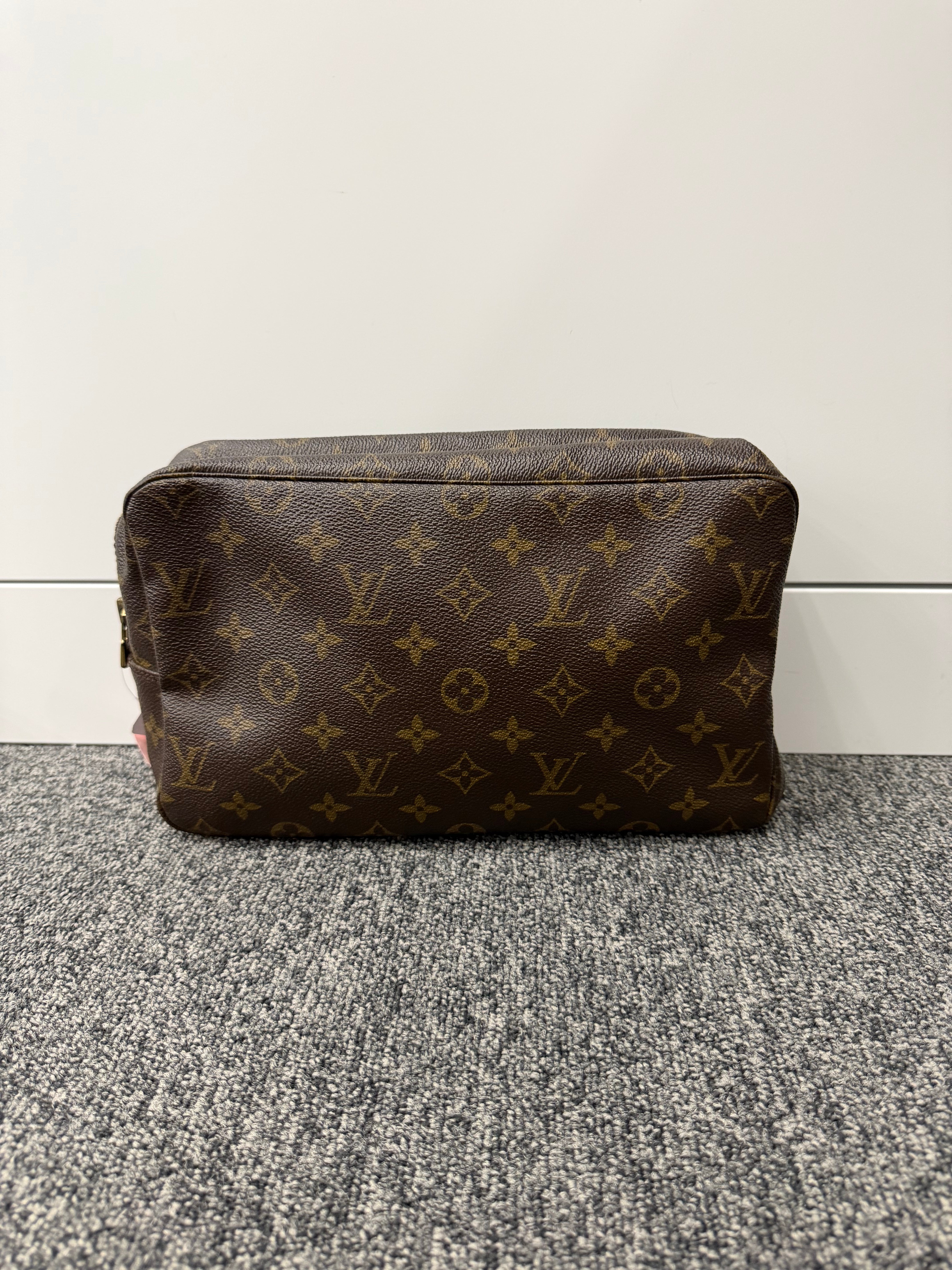 Trousse da Toilette Vintage Louis Vuitton in Classica Tela Monogram