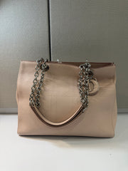 Borsa Tote Ultradior di Christian Dior in Pelle Martellata Rosa Cipria