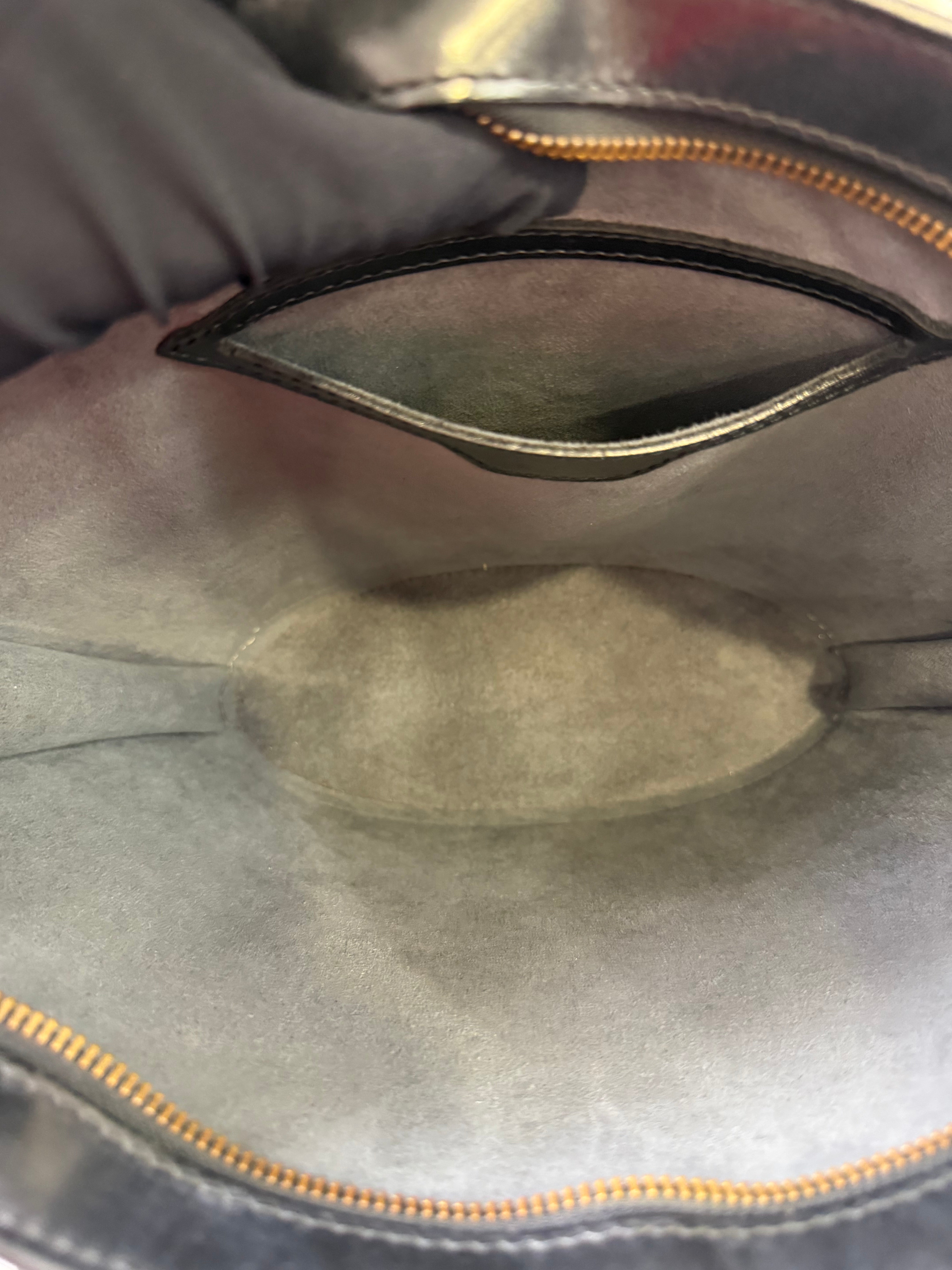 Borsa Louis Vuitton Saint Jacques in Pelle Epi Nera
