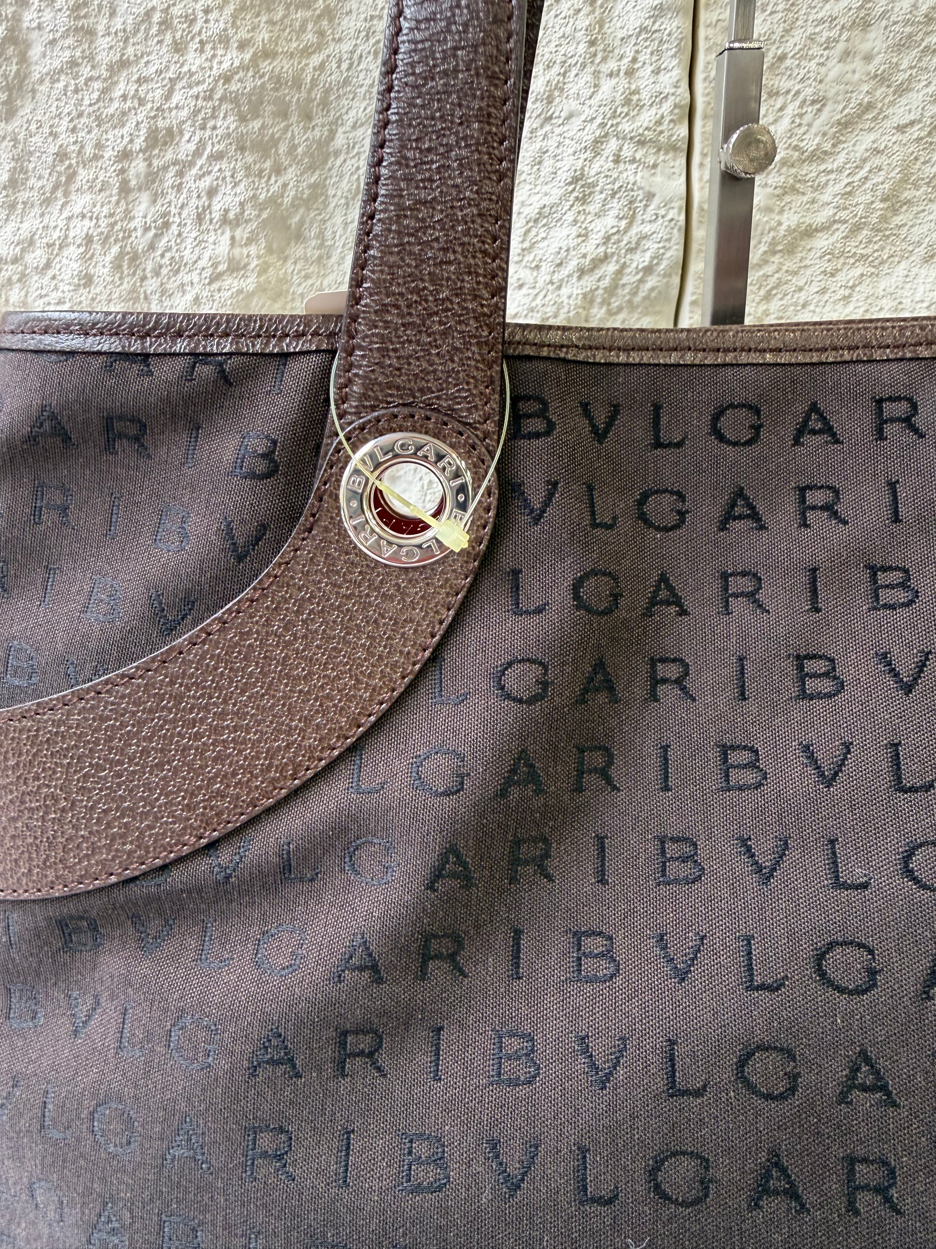 Borsa Tote Bvlgari Logomania in Tela Marrone