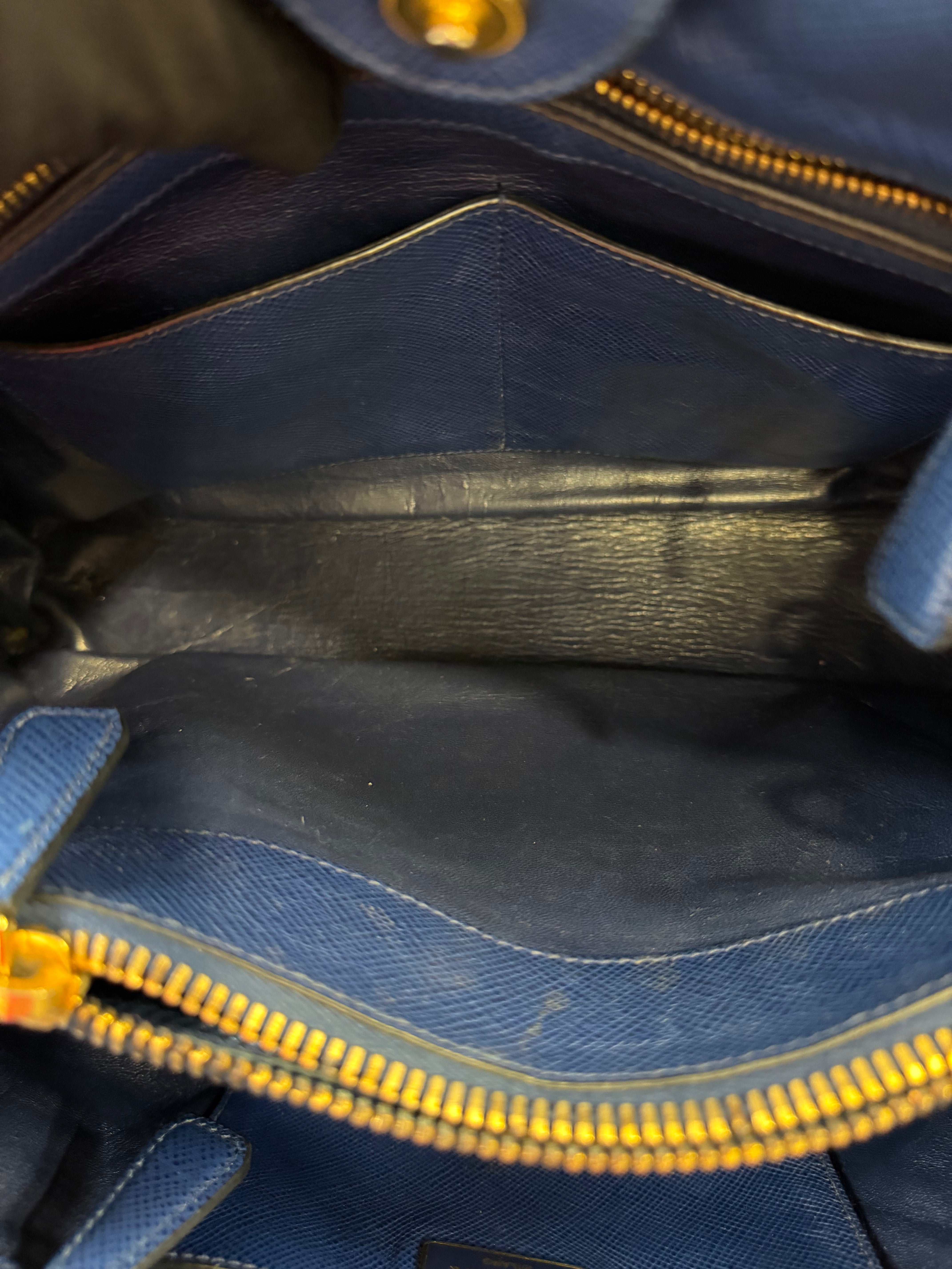 Borsa Prada Promenade in Pelle Saffiano Blu