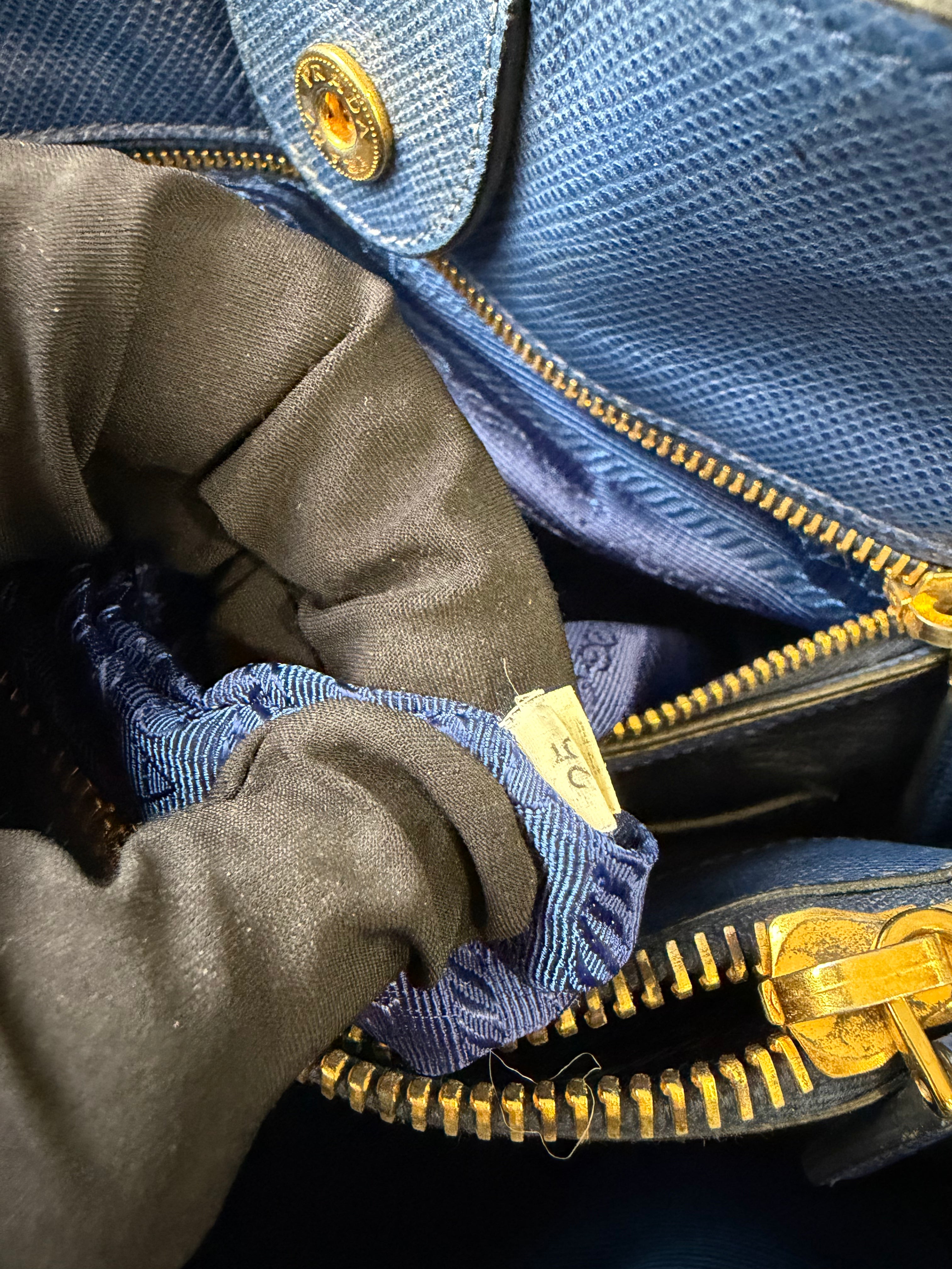 Borsa Prada Promenade in Pelle Saffiano Blu