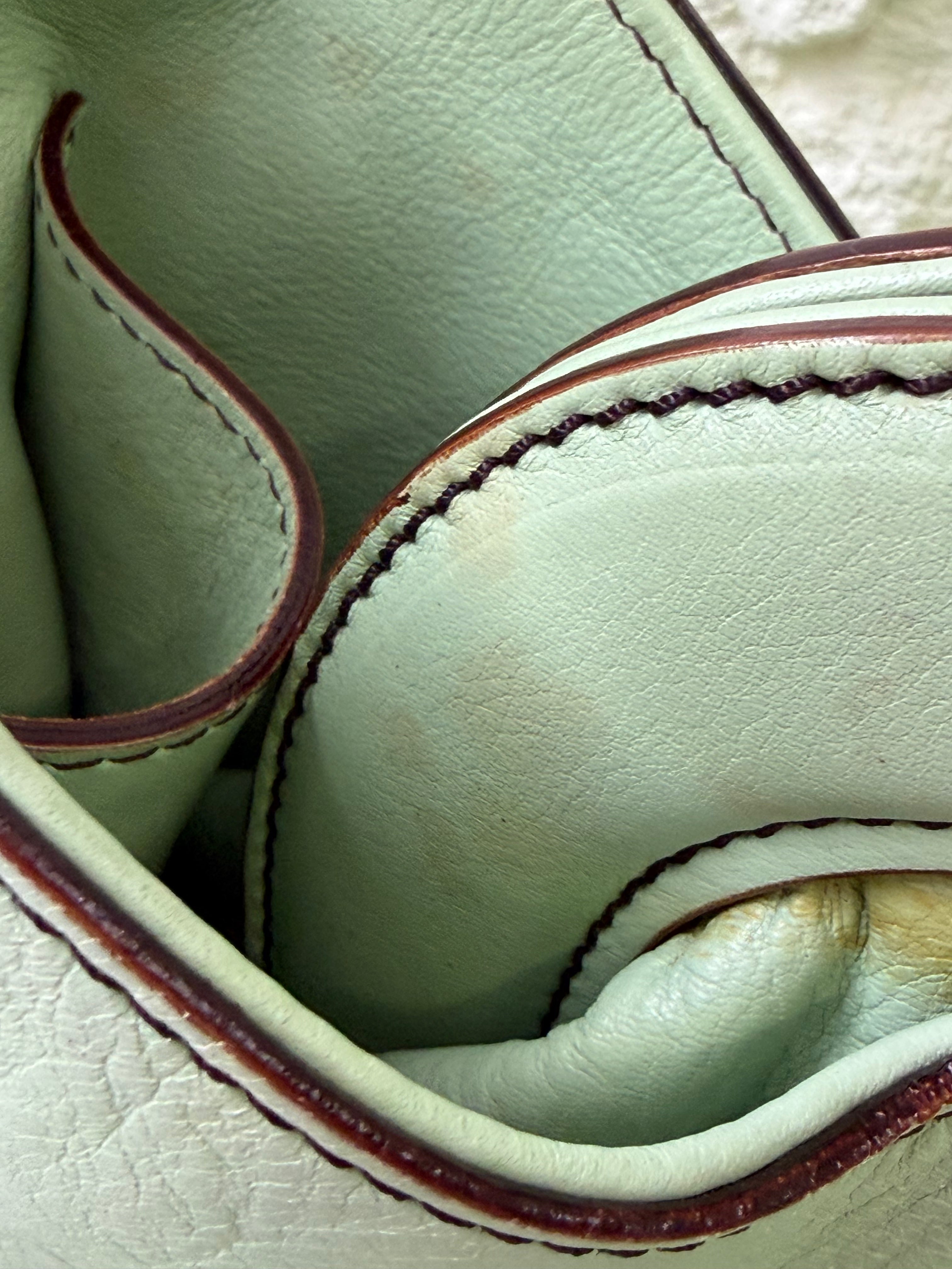 Borsa Tote in Pelle Verde Salvia di Fendi