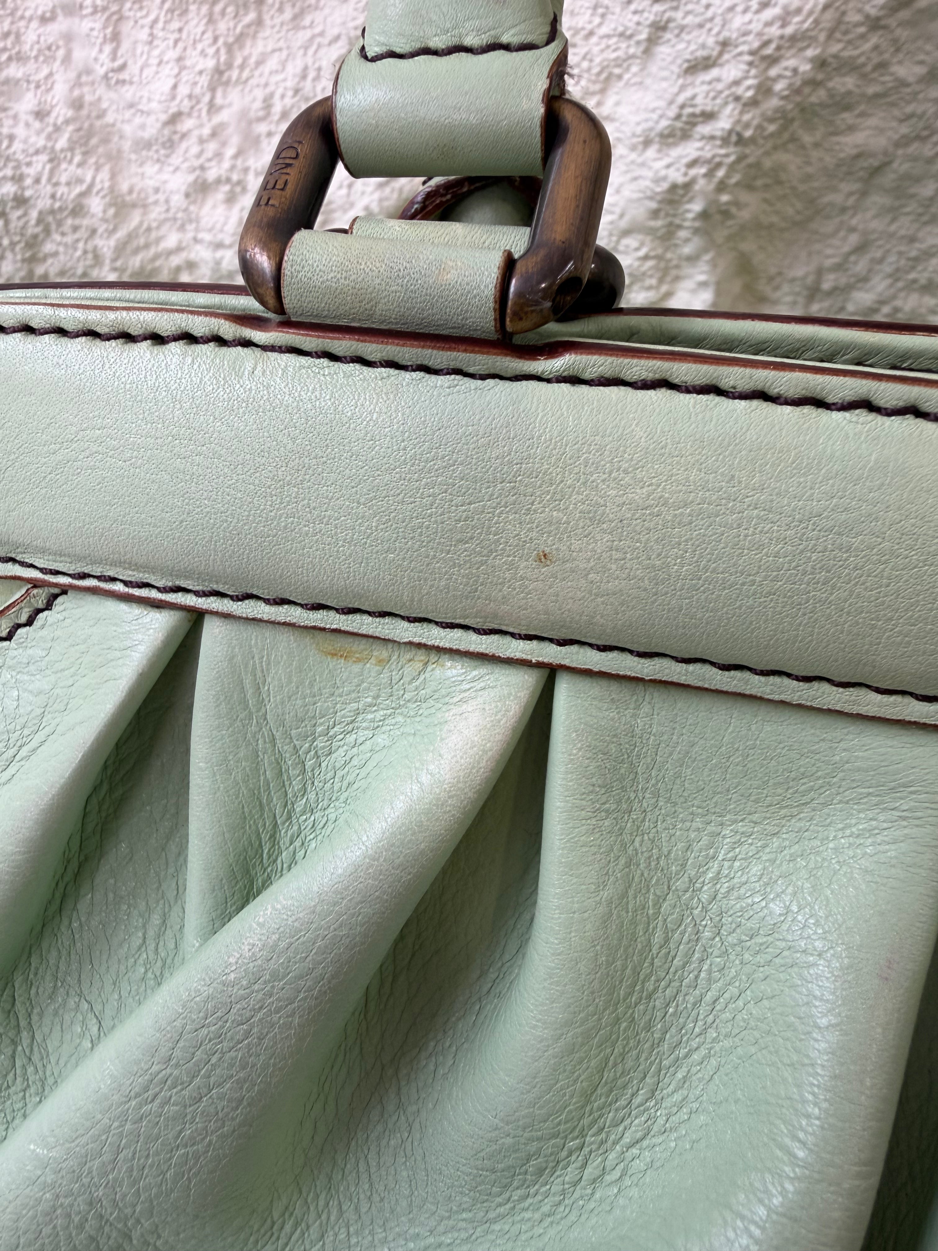 Borsa Tote in Pelle Verde Salvia di Fendi