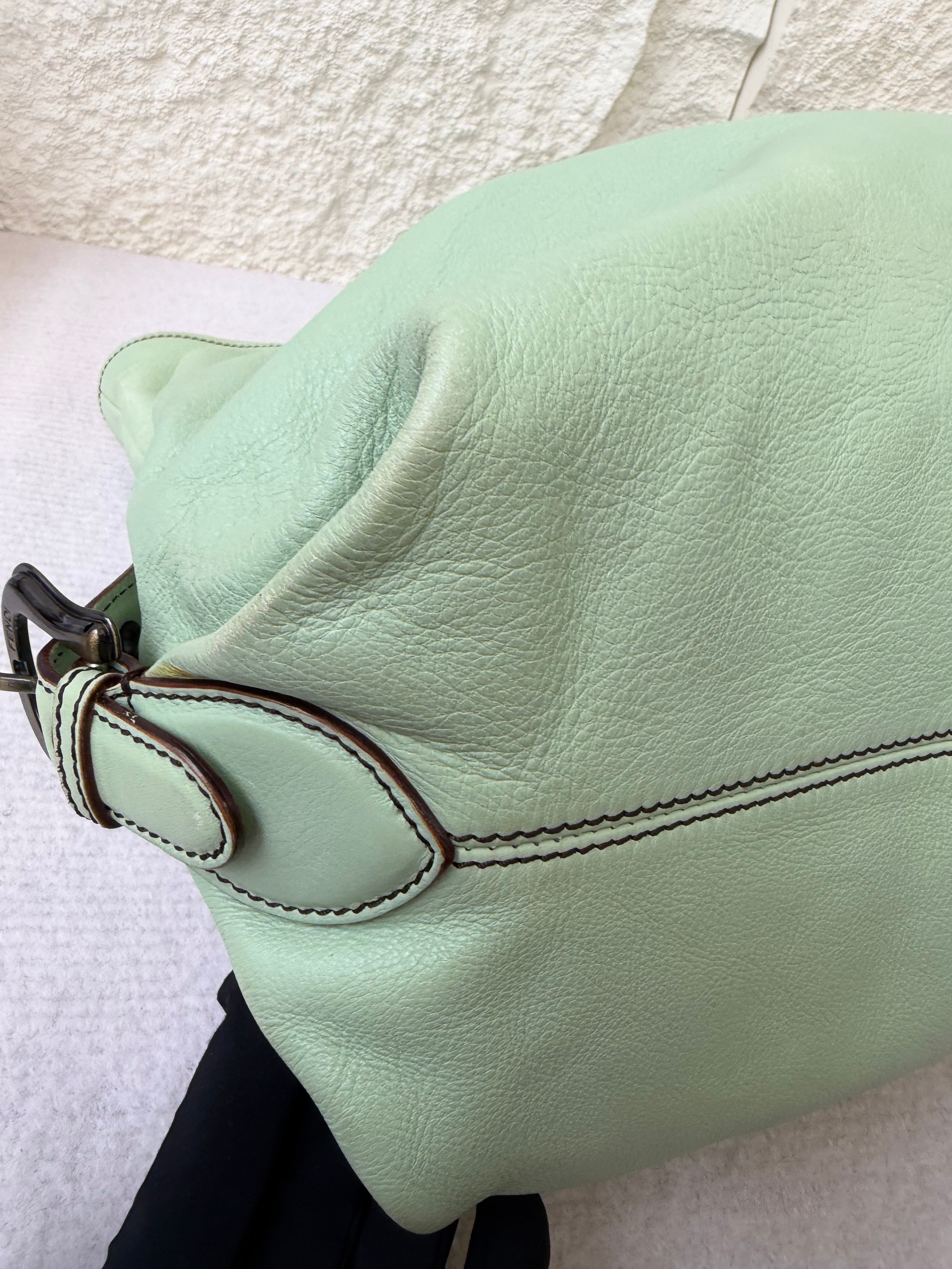 Borsa Tote in Pelle Verde Salvia di Fendi
