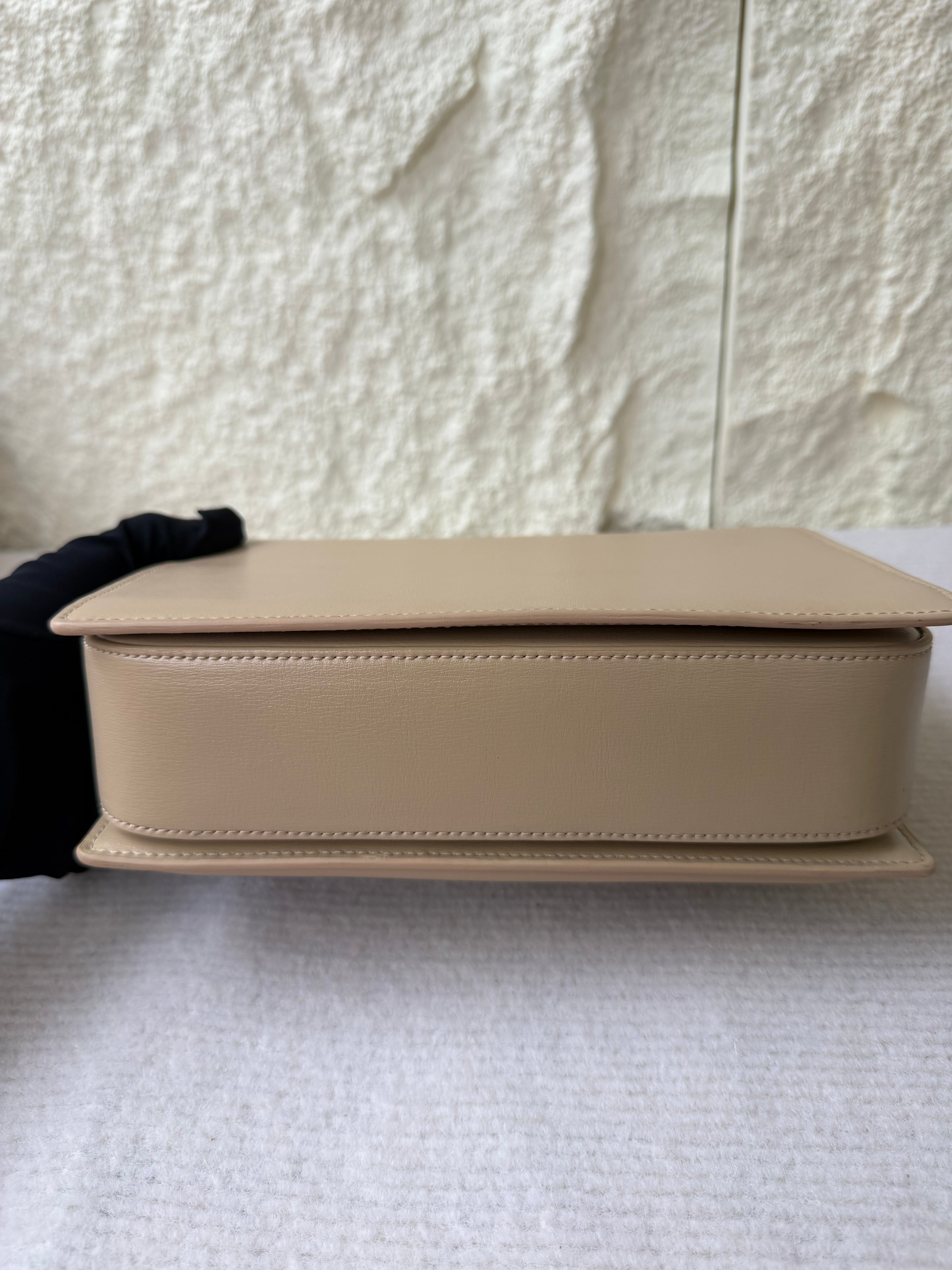 Borsa Saint Laurent Bellechasse in Pelle Beige