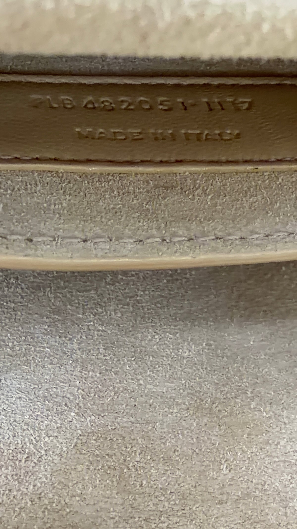 Borsa Saint Laurent Bellechasse in Pelle Beige