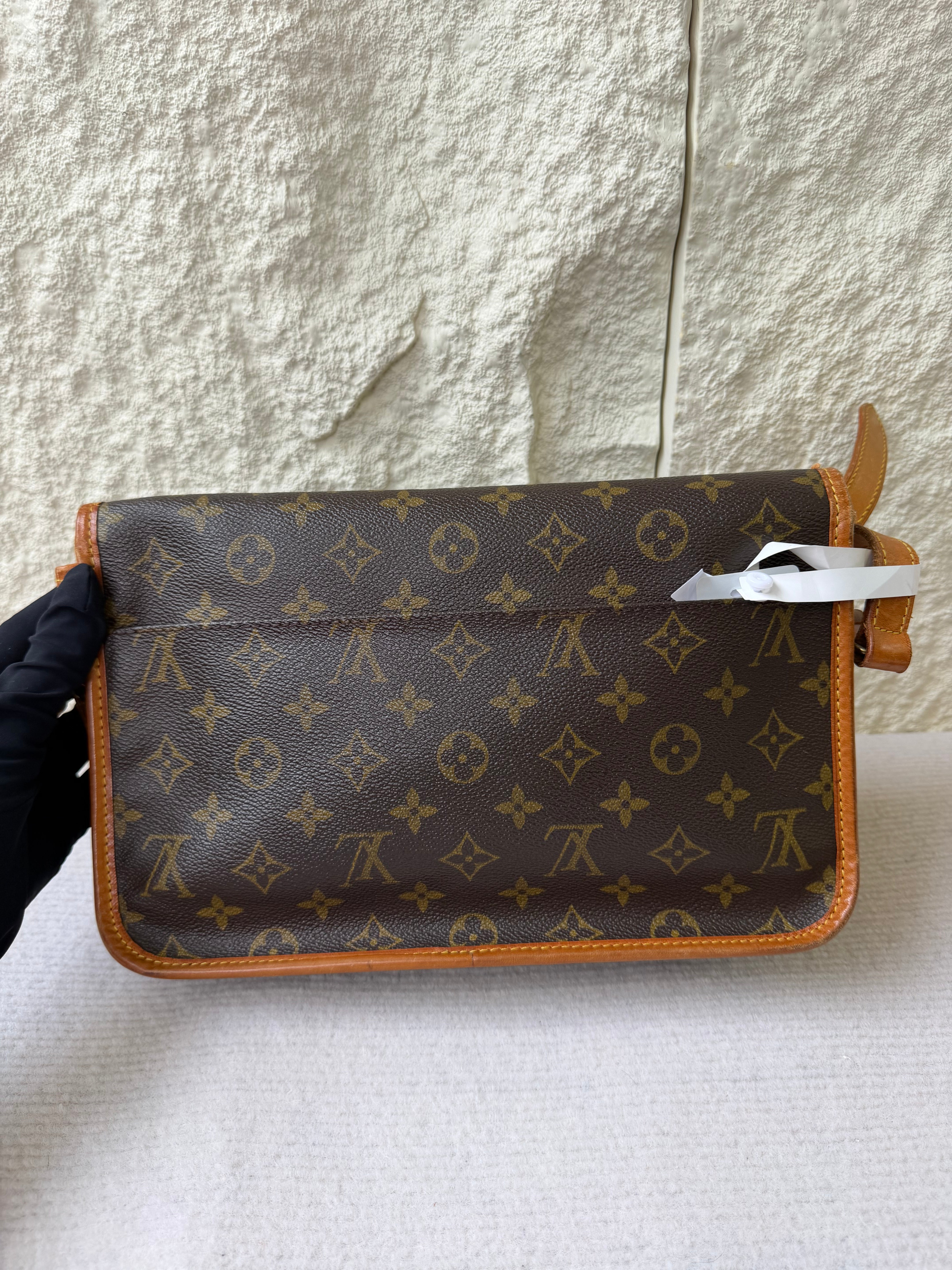 Borsa a Tracolla Vintage Louis Vuitton Gibecière MM in Tela Monogram