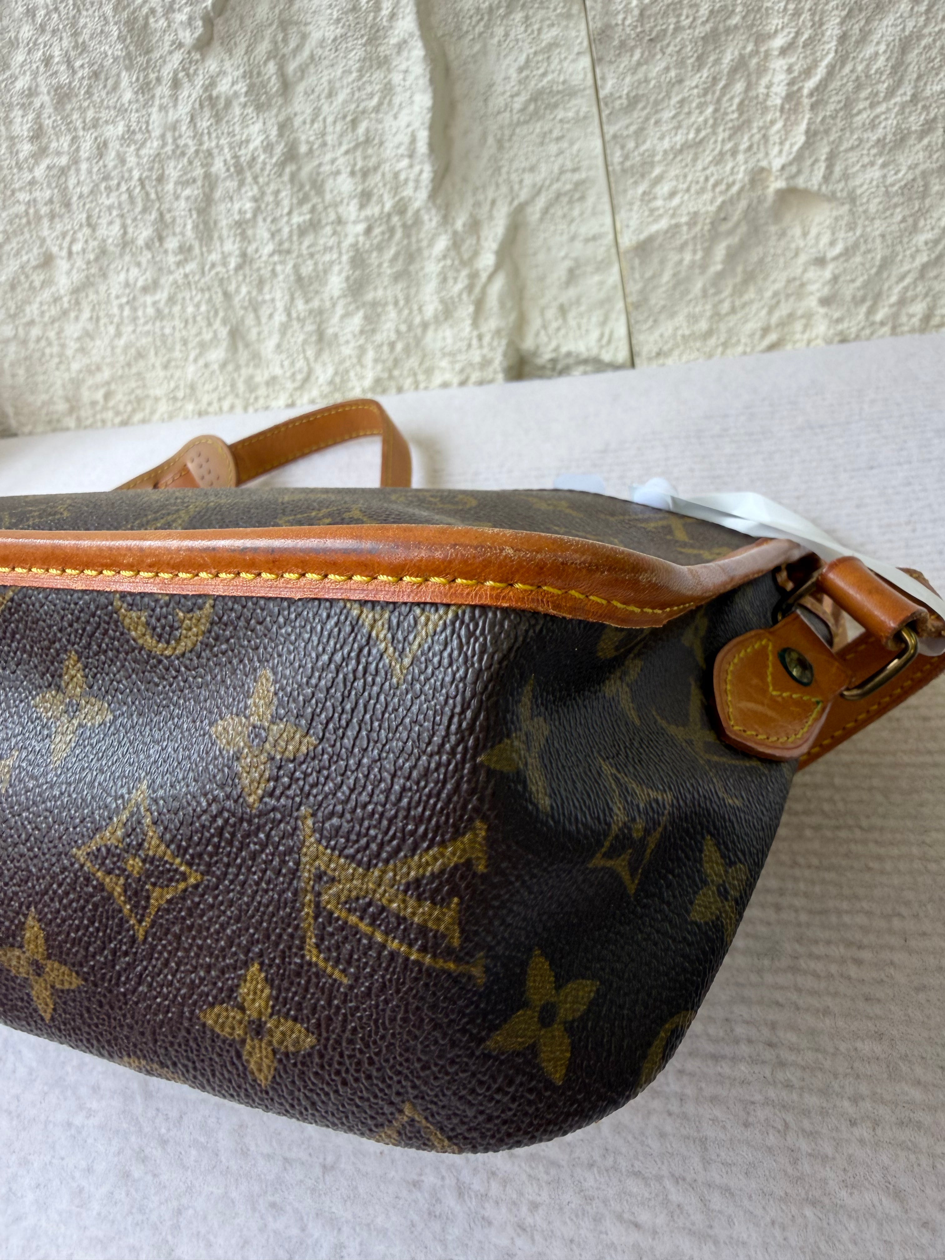 Borsa a Tracolla Vintage Louis Vuitton Gibecière MM in Tela Monogram