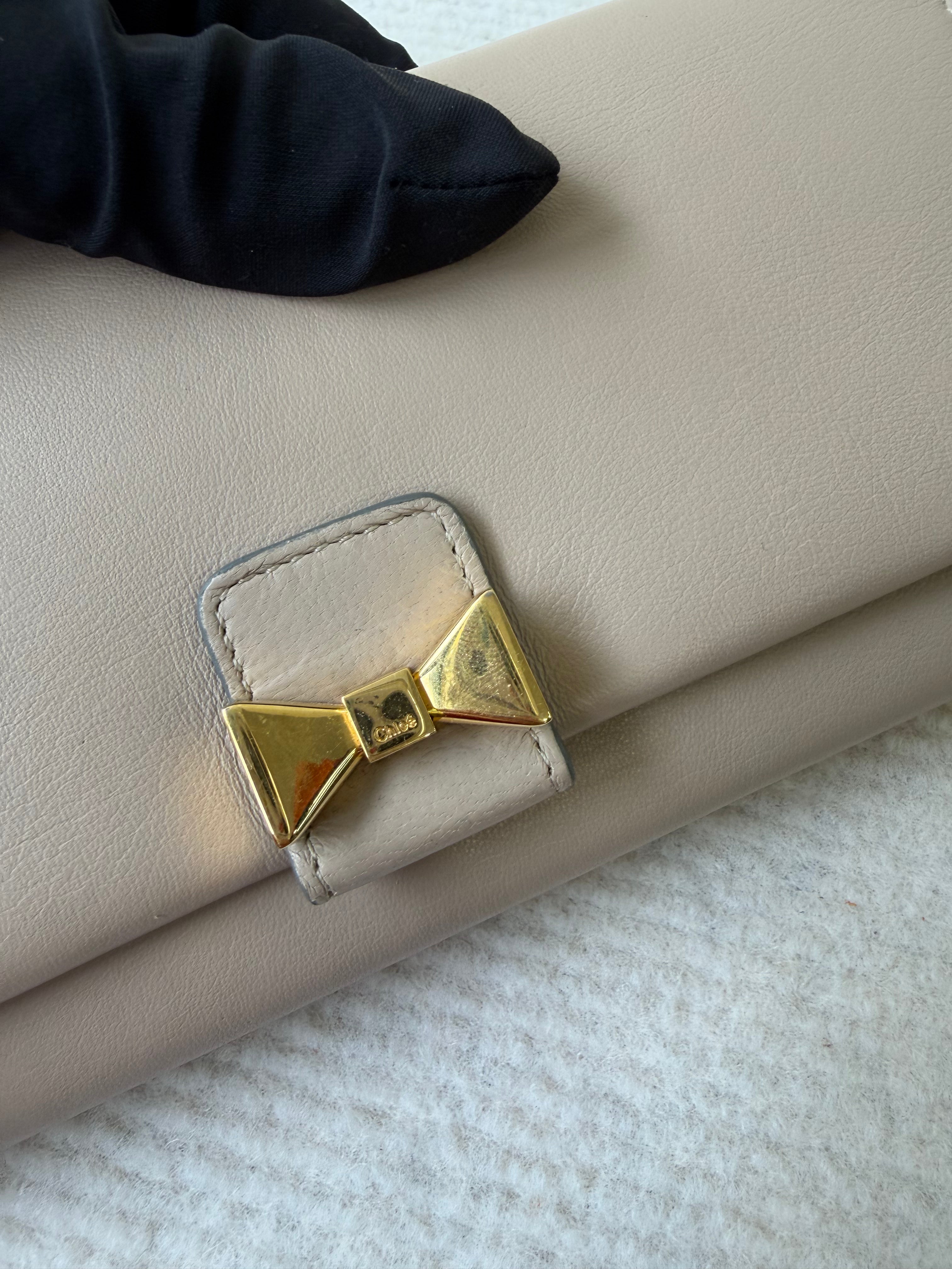 Portafoglio Lungo di Chloé in Pelle Beige