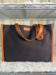 Borsa Tote Burberry in Tela Marrone Scuro con Manici e Finiture in Pelle