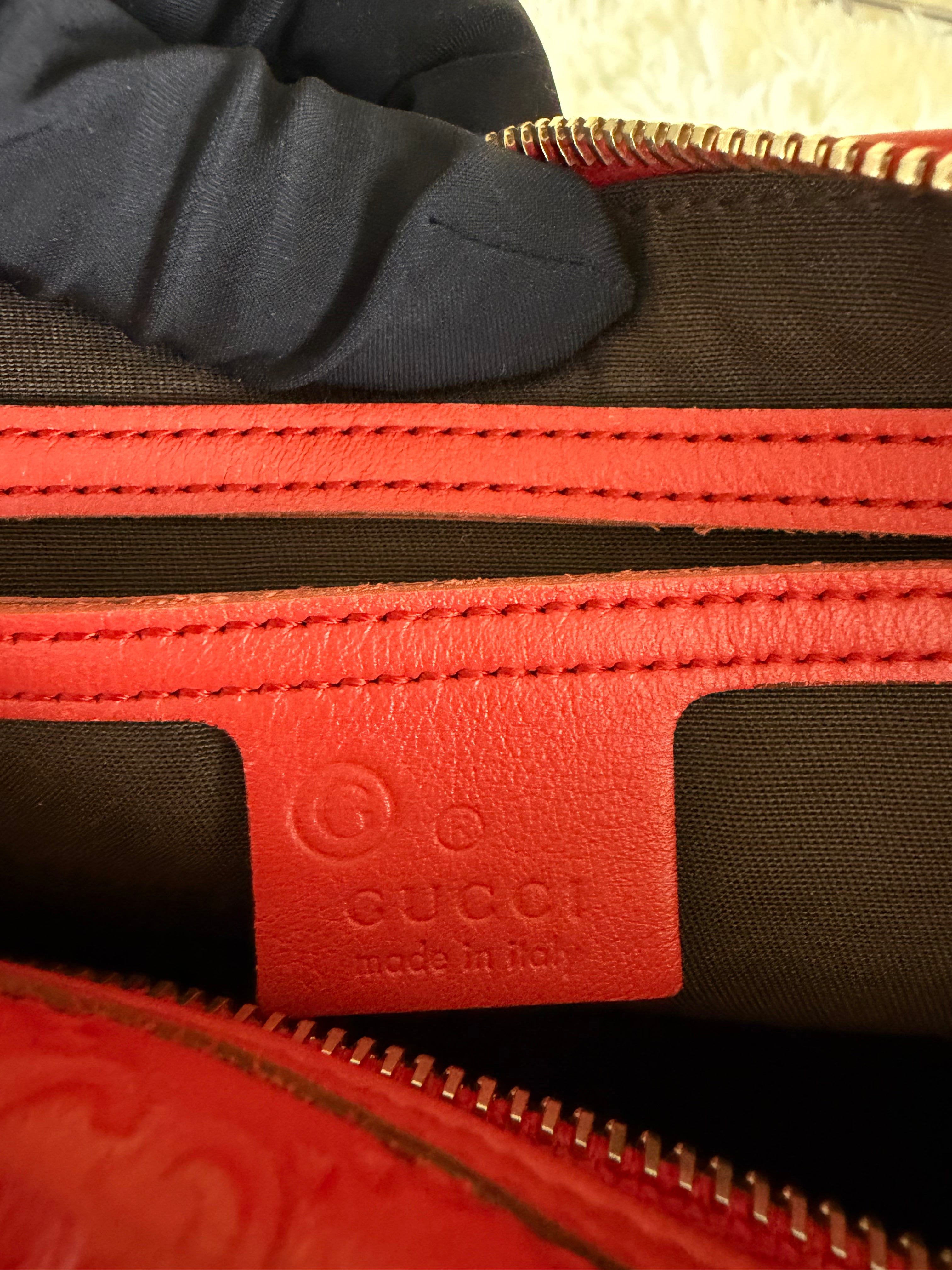 Borsa Gucci Medium Guccissima Joy Boston Bag in Pelle Rossa