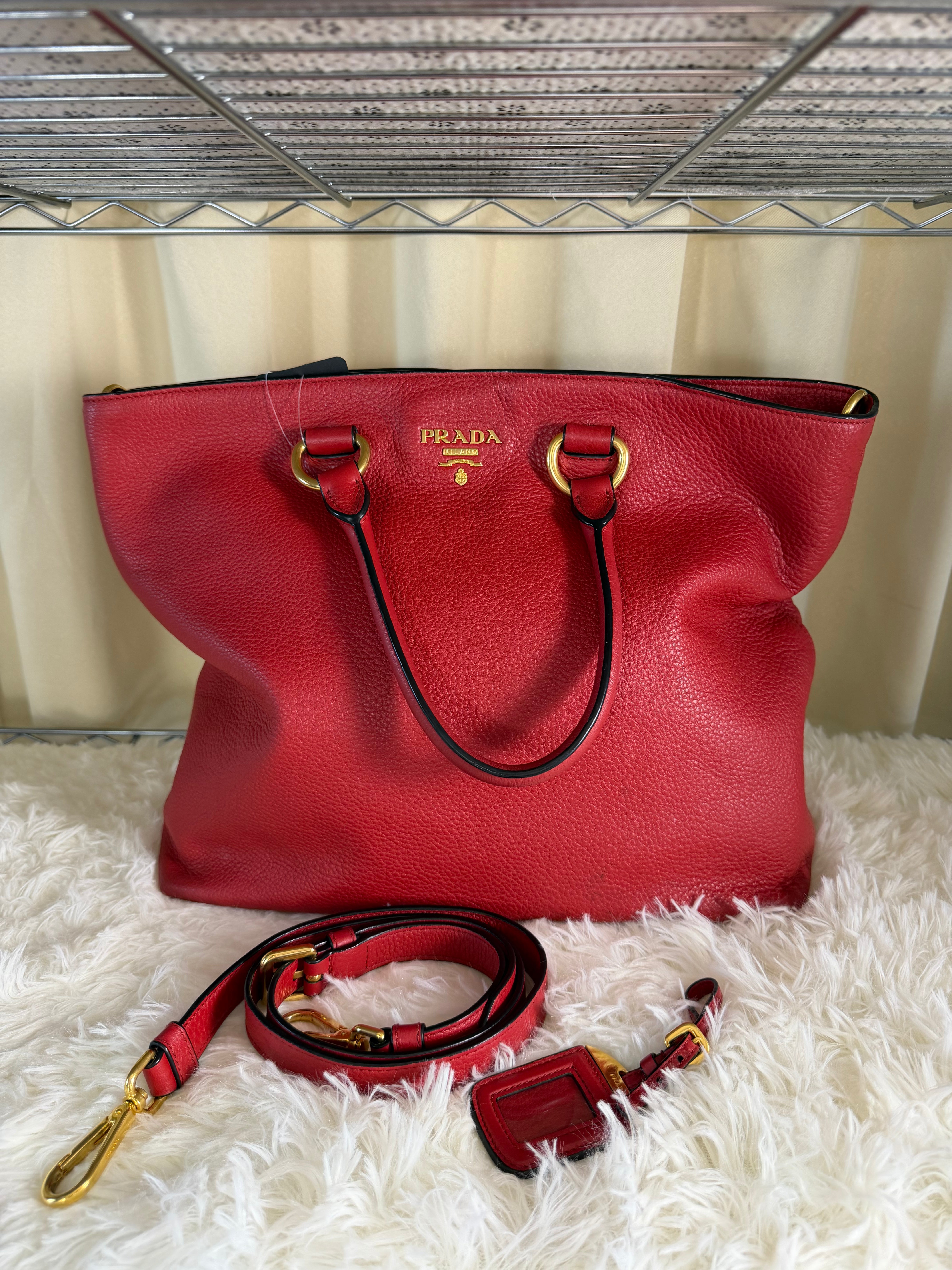 Borsa Tote Prada in Pelle Martellata Rossa