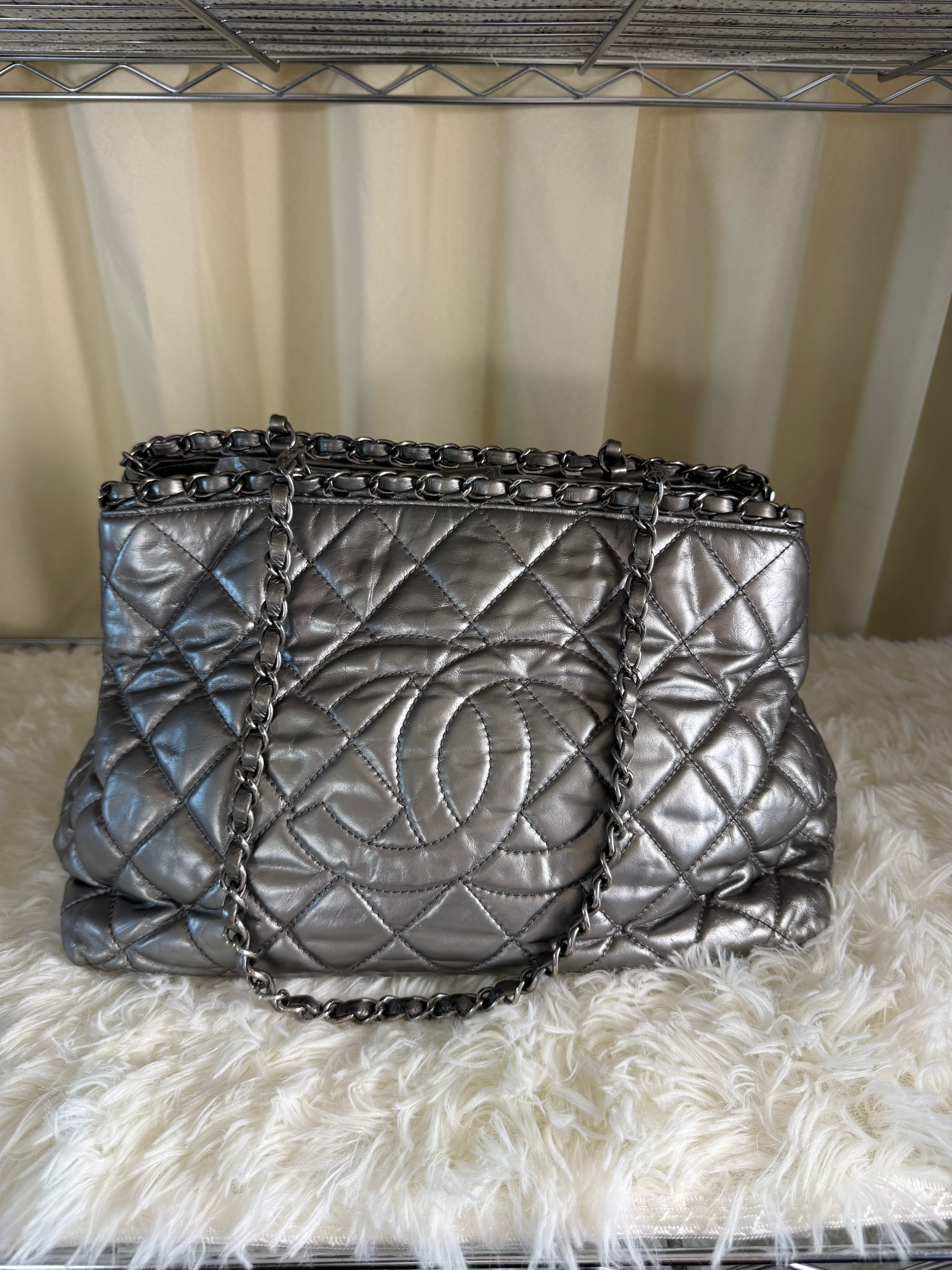 Borsa Tote Chanel Chain Me in Pelle Metallizzata