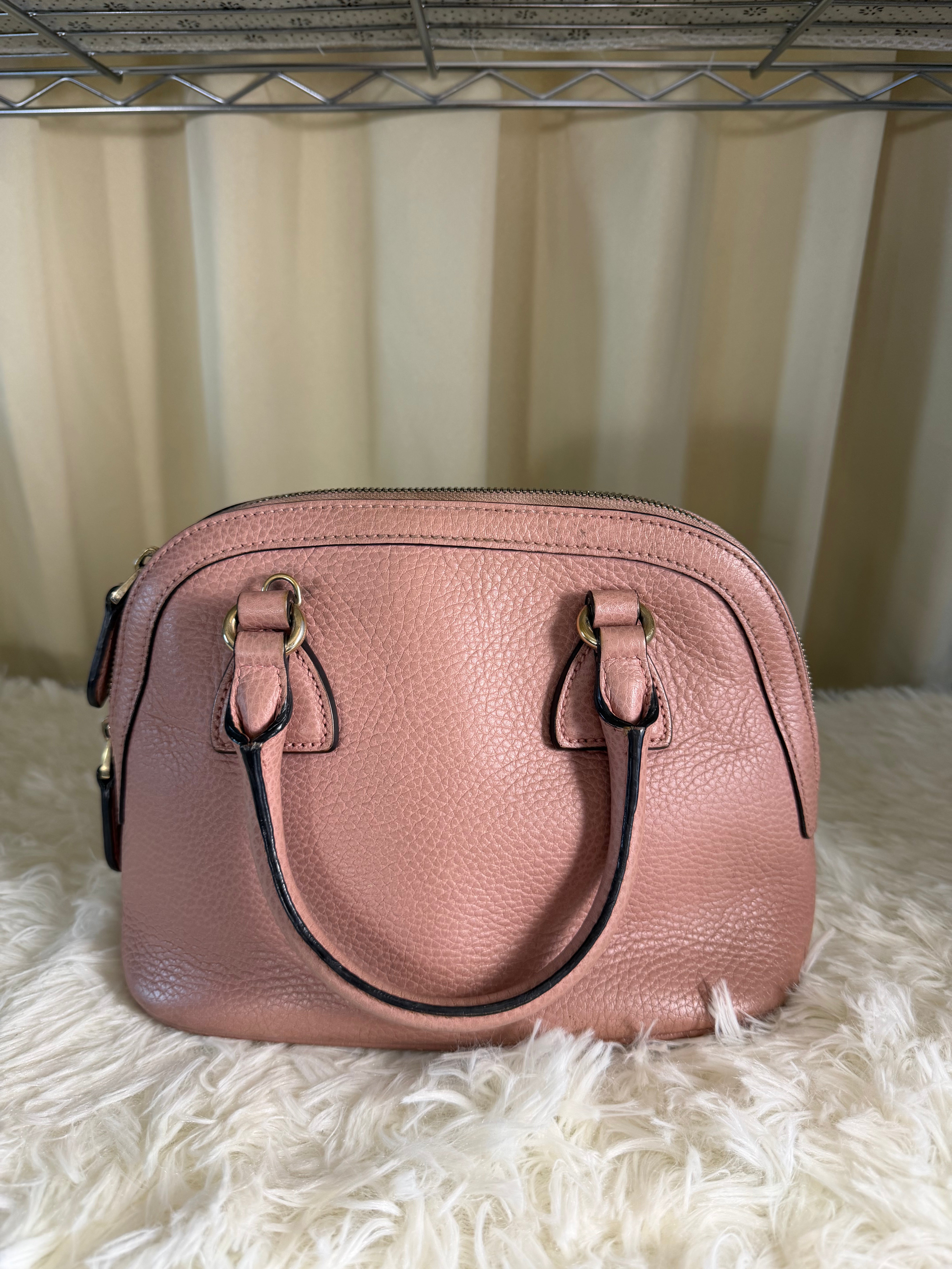 Borsa Gucci Dome in Pelle Martellata di Colore Rosa