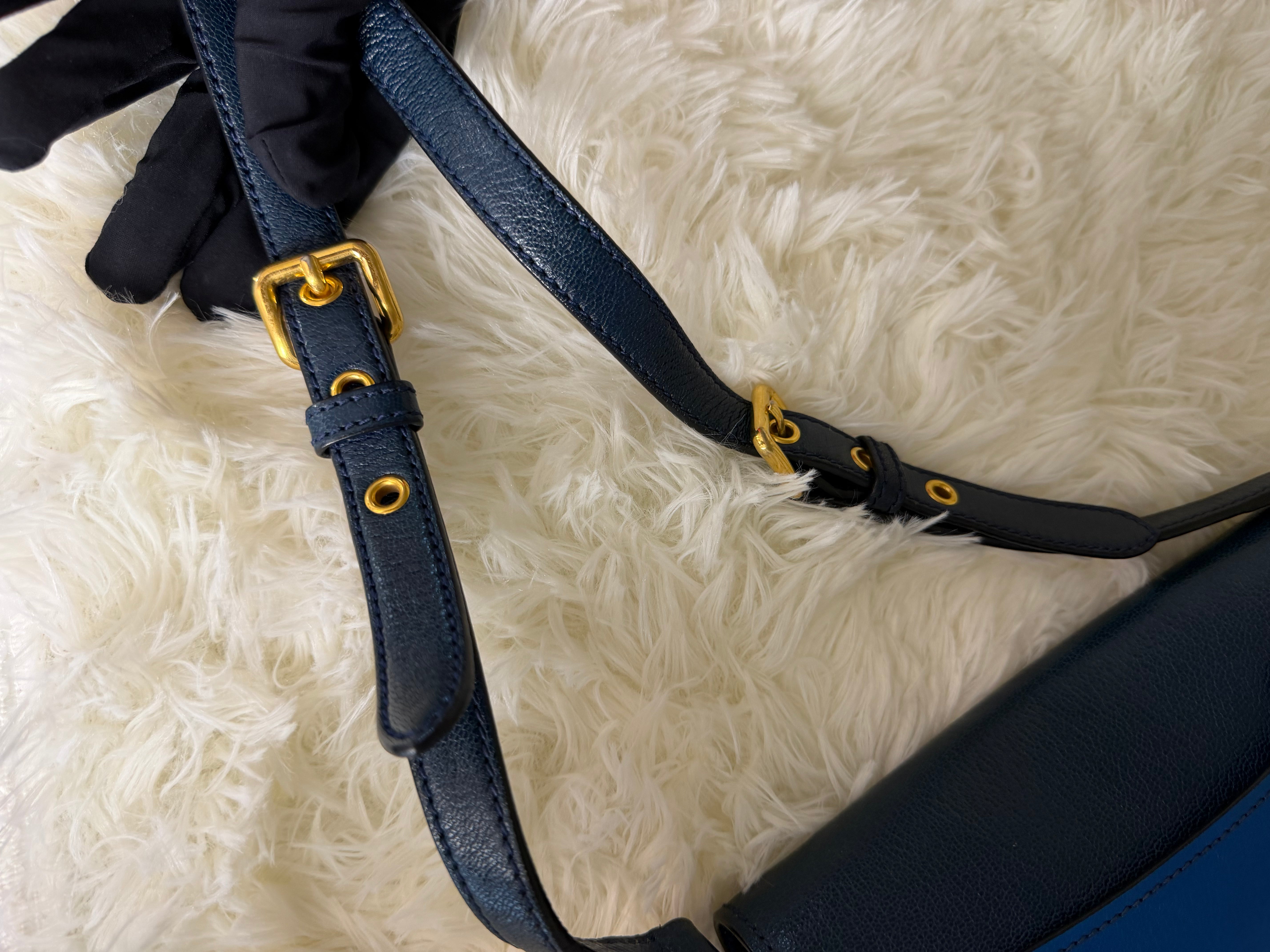 Borsa a Tracolla Two Tone e in Pelle di Miu Miu