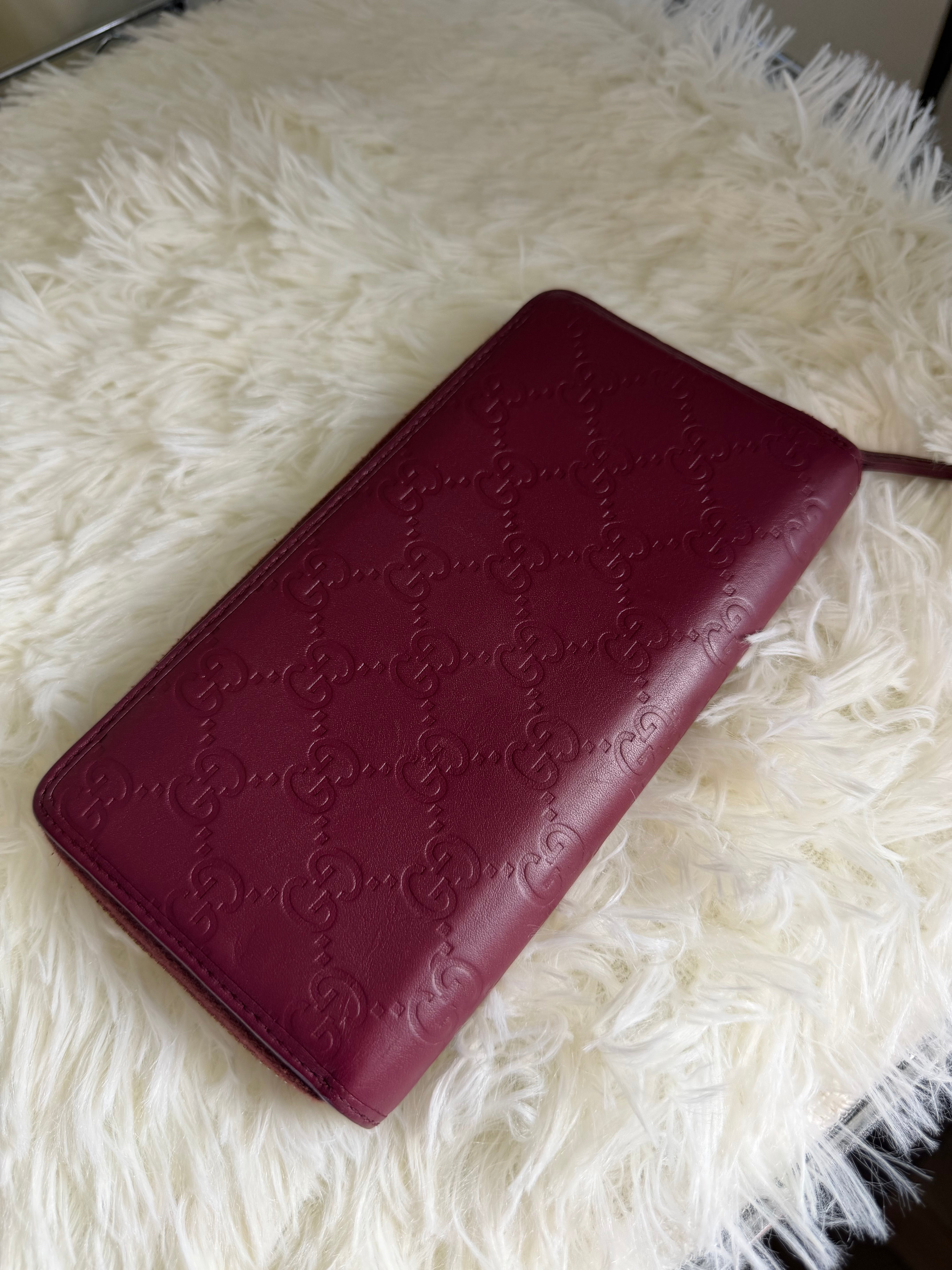 Portafoglio con Zip Gucci in Pelle Bordeaux con Motivo GG