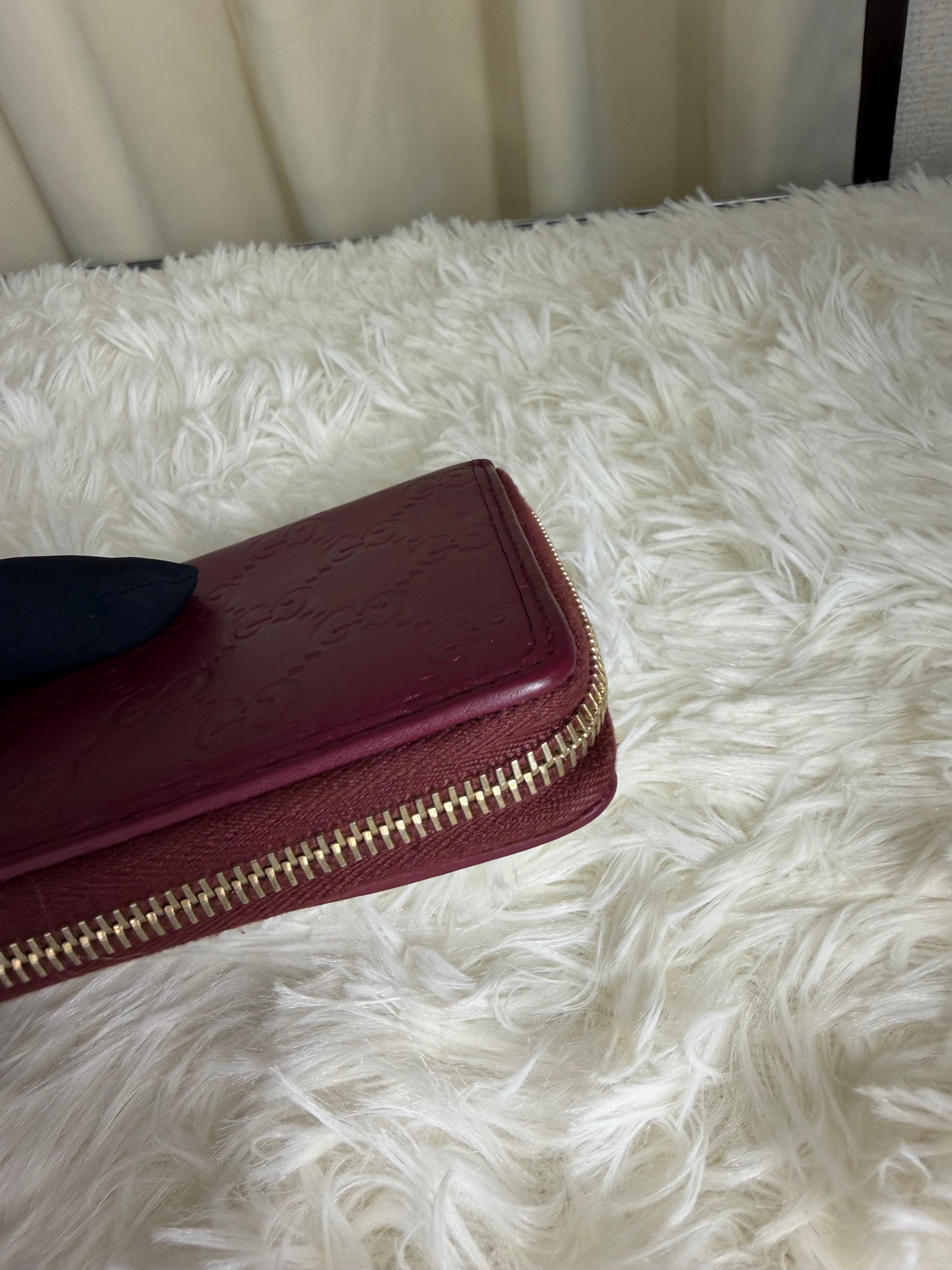 Portafoglio con Zip Gucci in Pelle Bordeaux con Motivo GG
