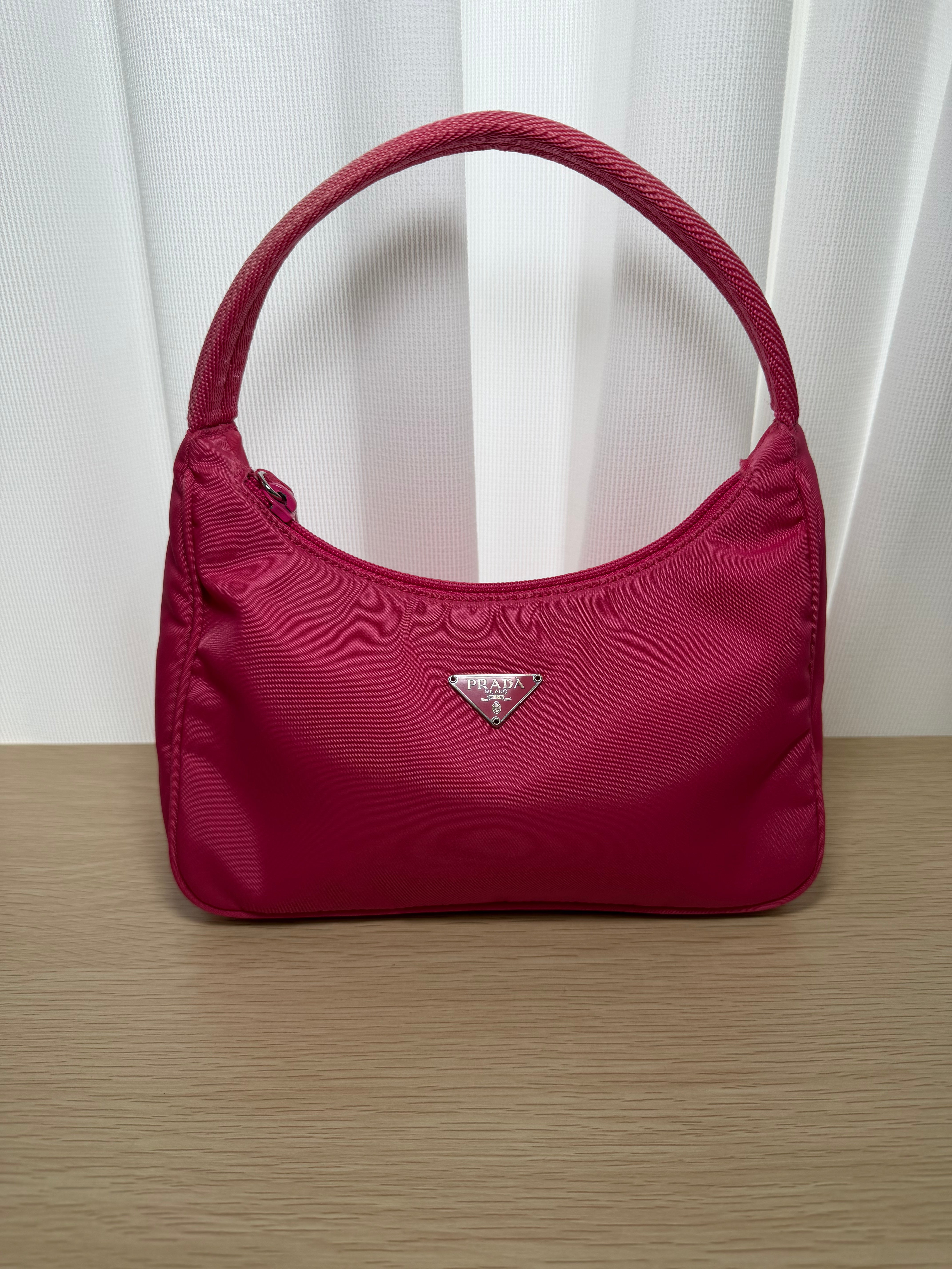 Borsa a Spalla in Nylon Fucsia di Prada