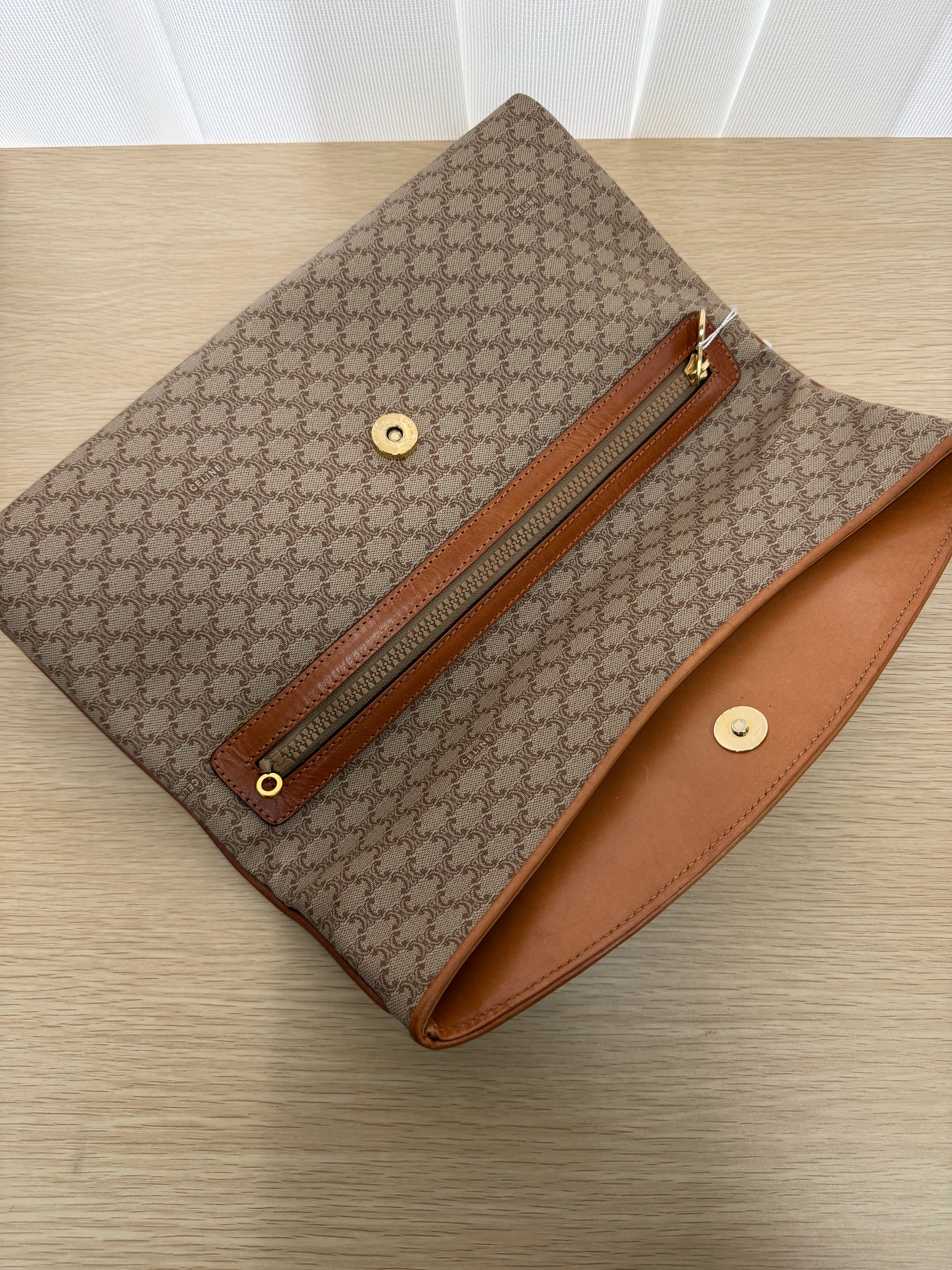 Pochette Vintage di Céline con Iconico Motivo Macadam
