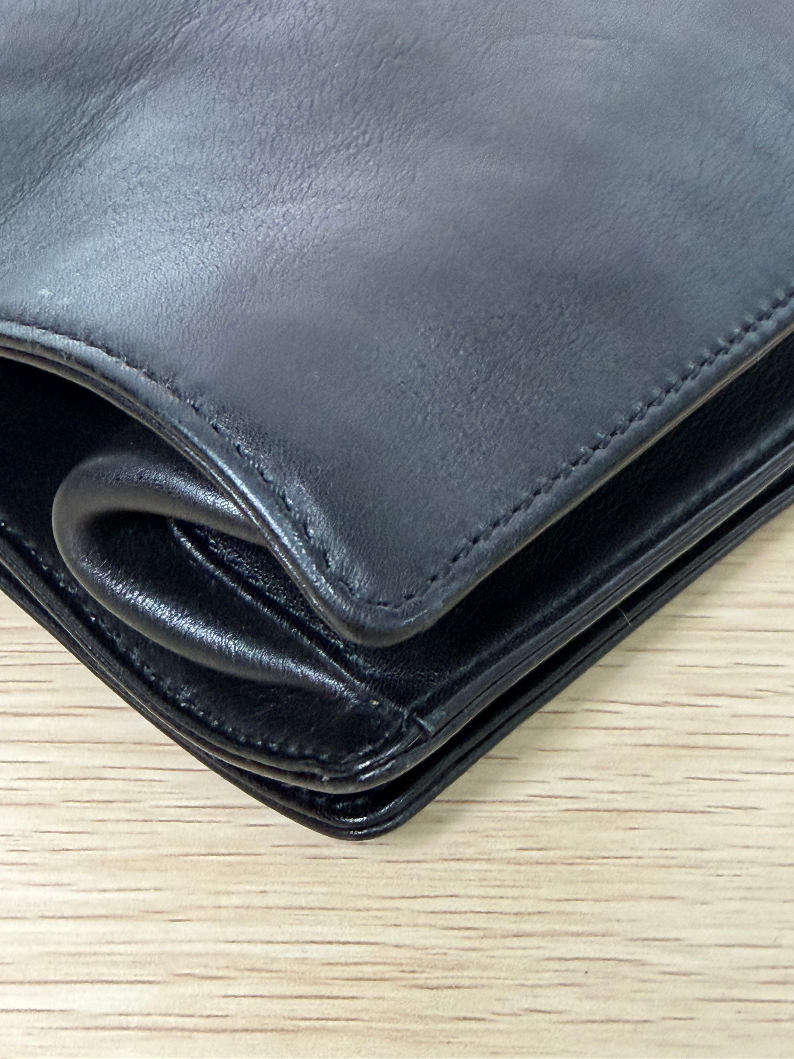 Borsa a Spalla Gucci Bamboo in Pelle Nera con Iconico Manico Rigido in Bambù