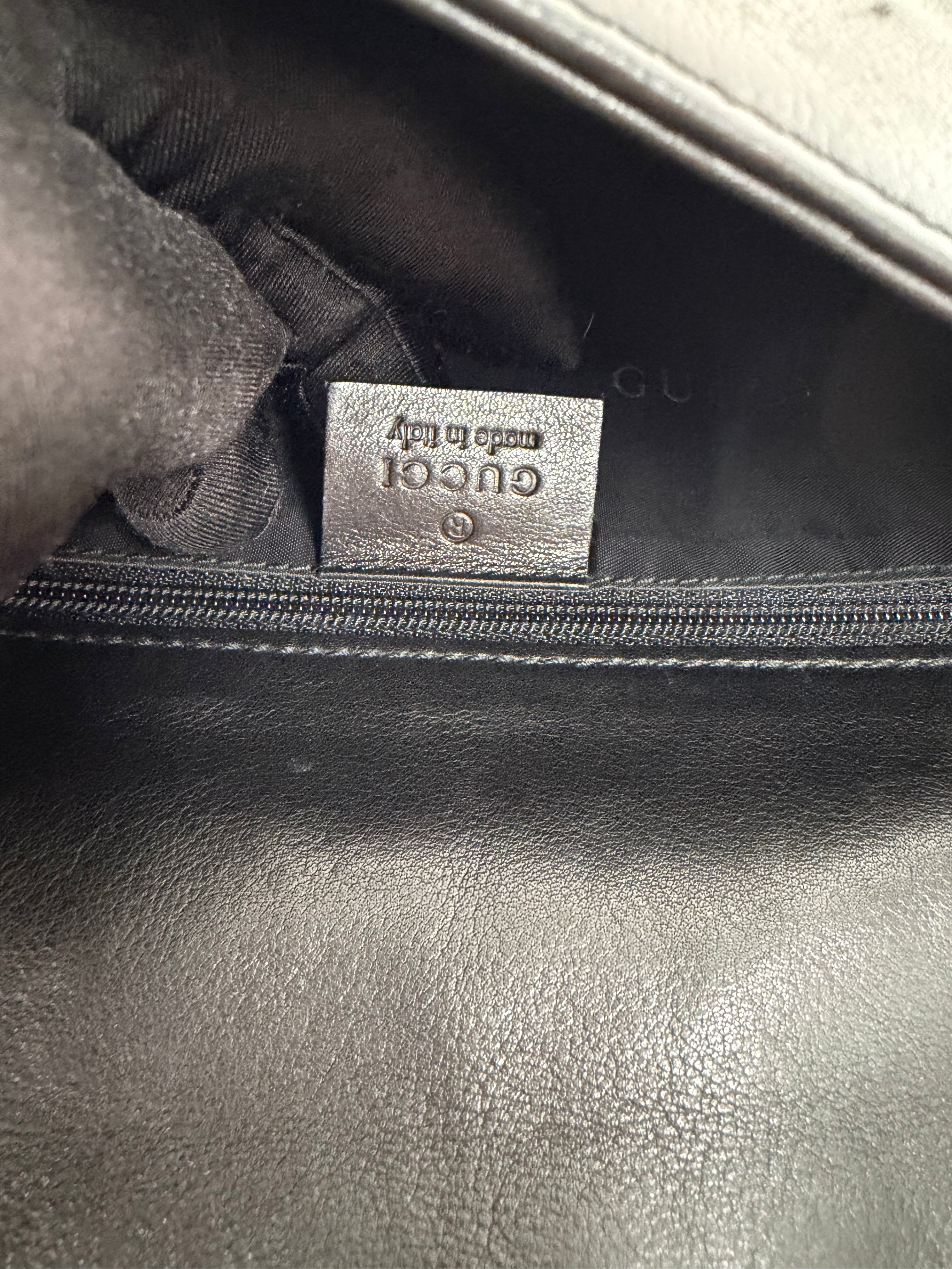 Borsa a Spalla Gucci Bamboo in Pelle Nera con Iconico Manico Rigido in Bambù