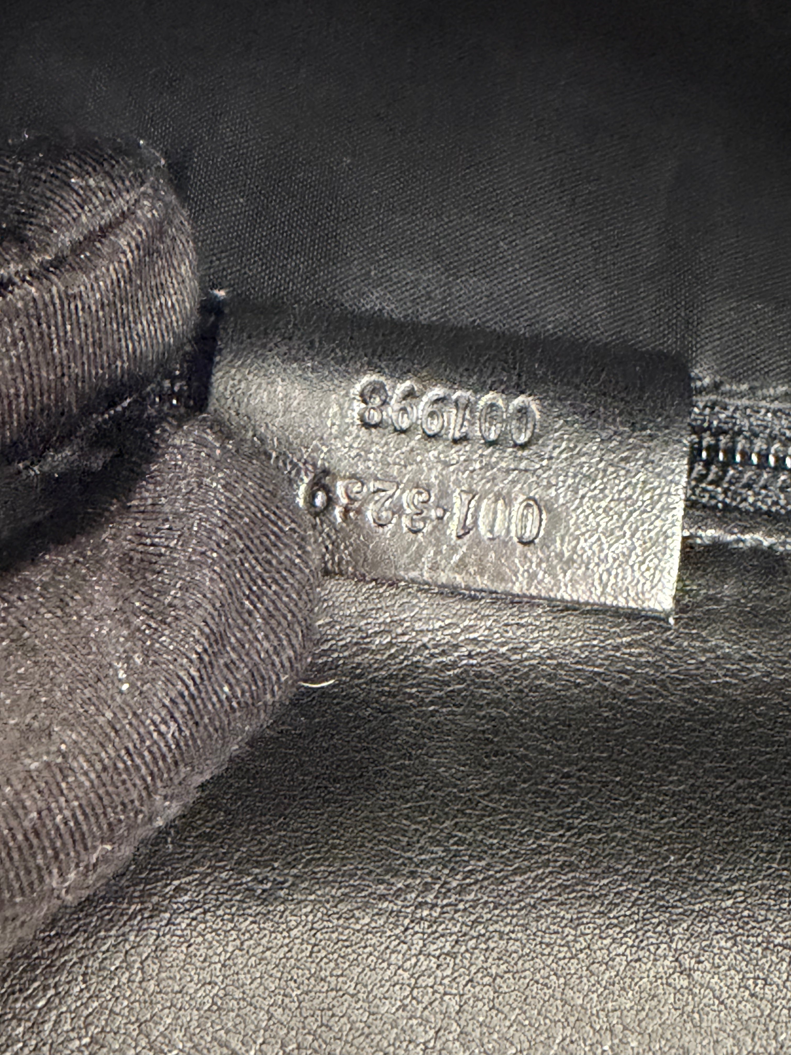 Borsa a Spalla Gucci Bamboo in Pelle Nera con Iconico Manico Rigido in Bambù
