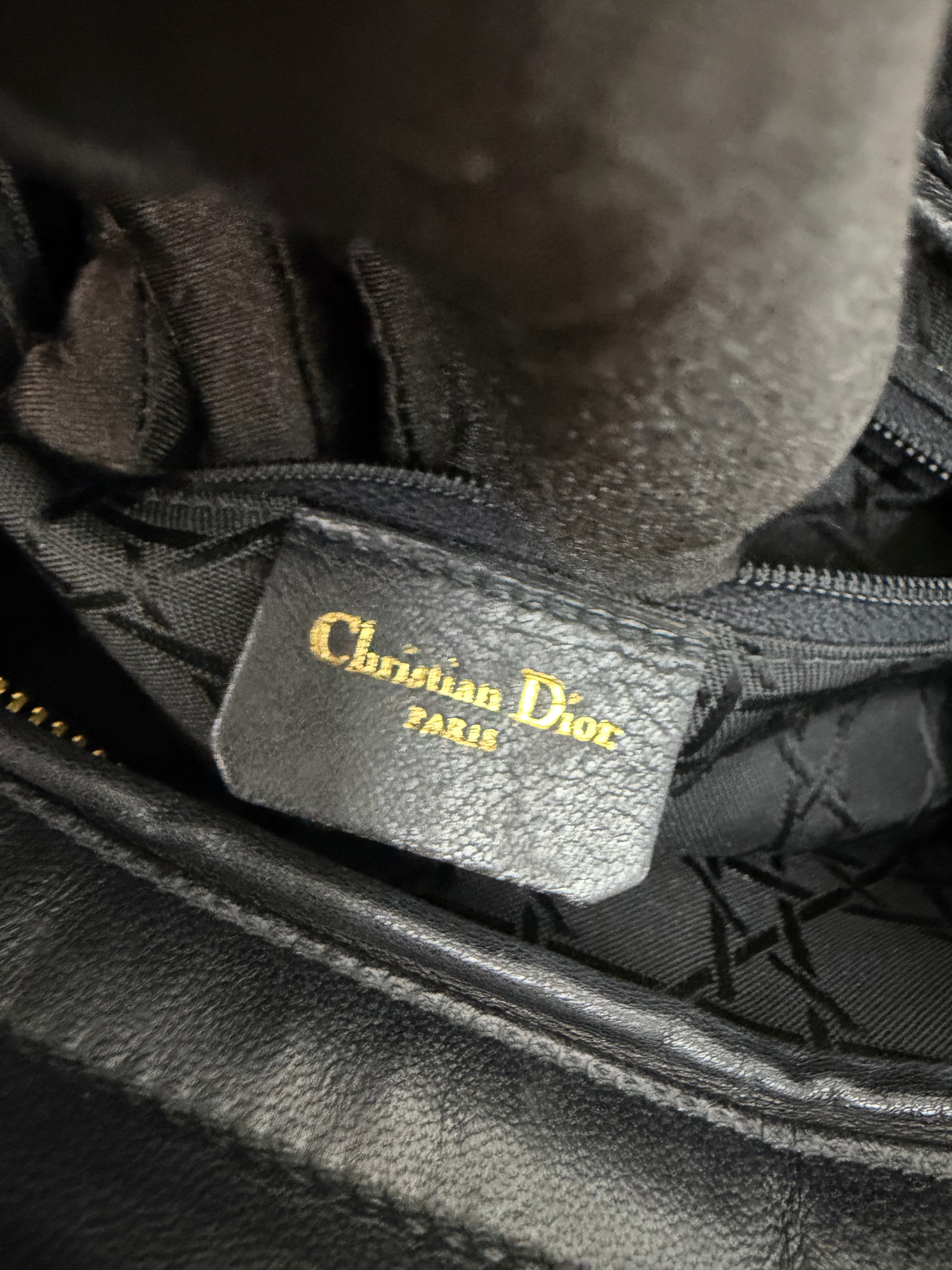 Borsa a Spalla Vintage in Pelle Nera di Christian Dior